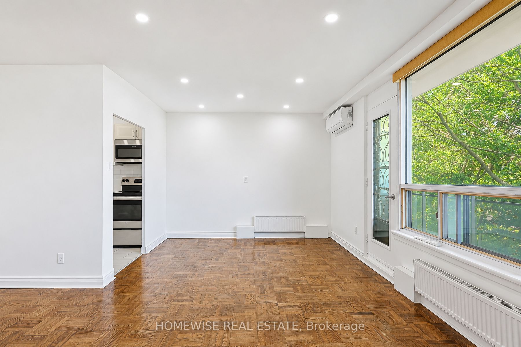 2500 Bathurst Street 401, Toronto, ON M6B 2Y8 photo 5