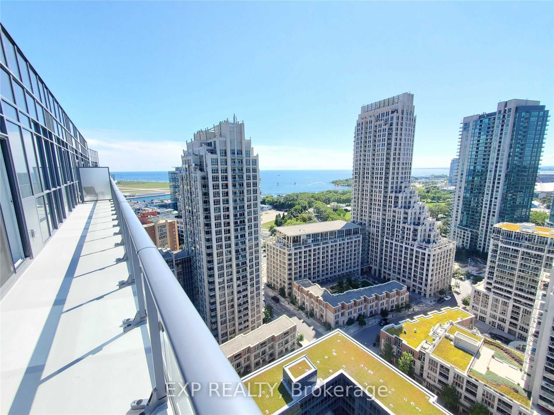 38 Iannuzzi Street PH03, Toronto, ON M5V 0S2