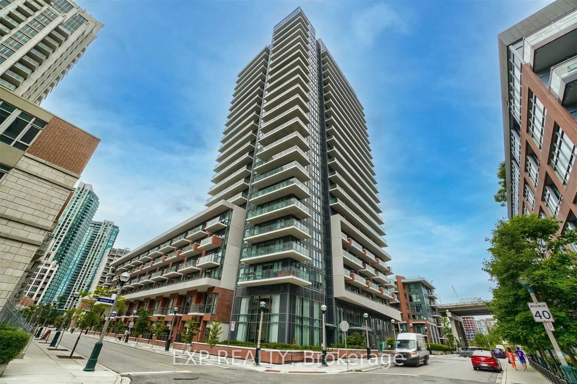 38 Iannuzzi Street PH03, Toronto, ON M5V 0S2 photo 2