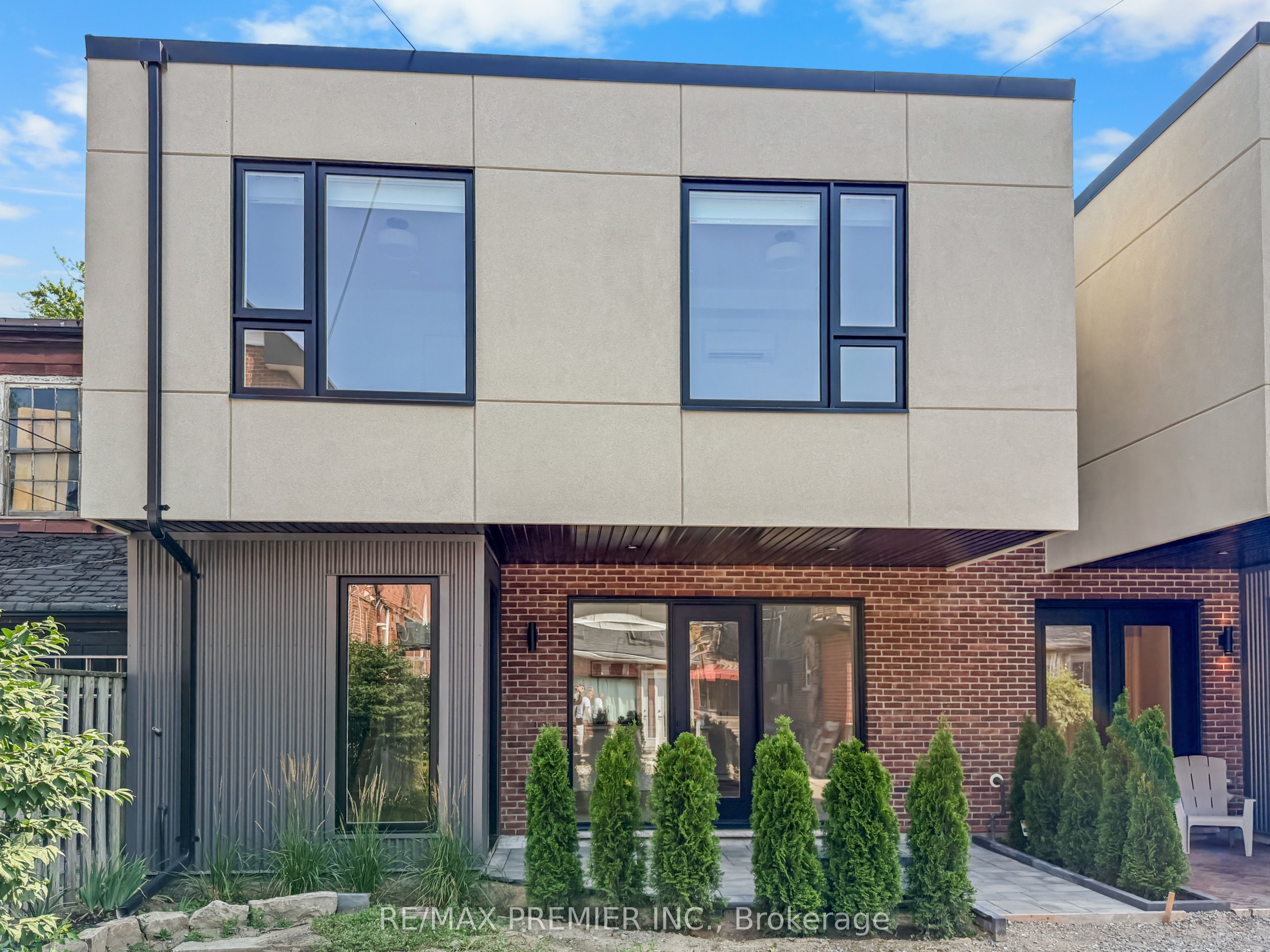 757 Dufferin Street Garden Suite, Toronto, ON M6H 3K5