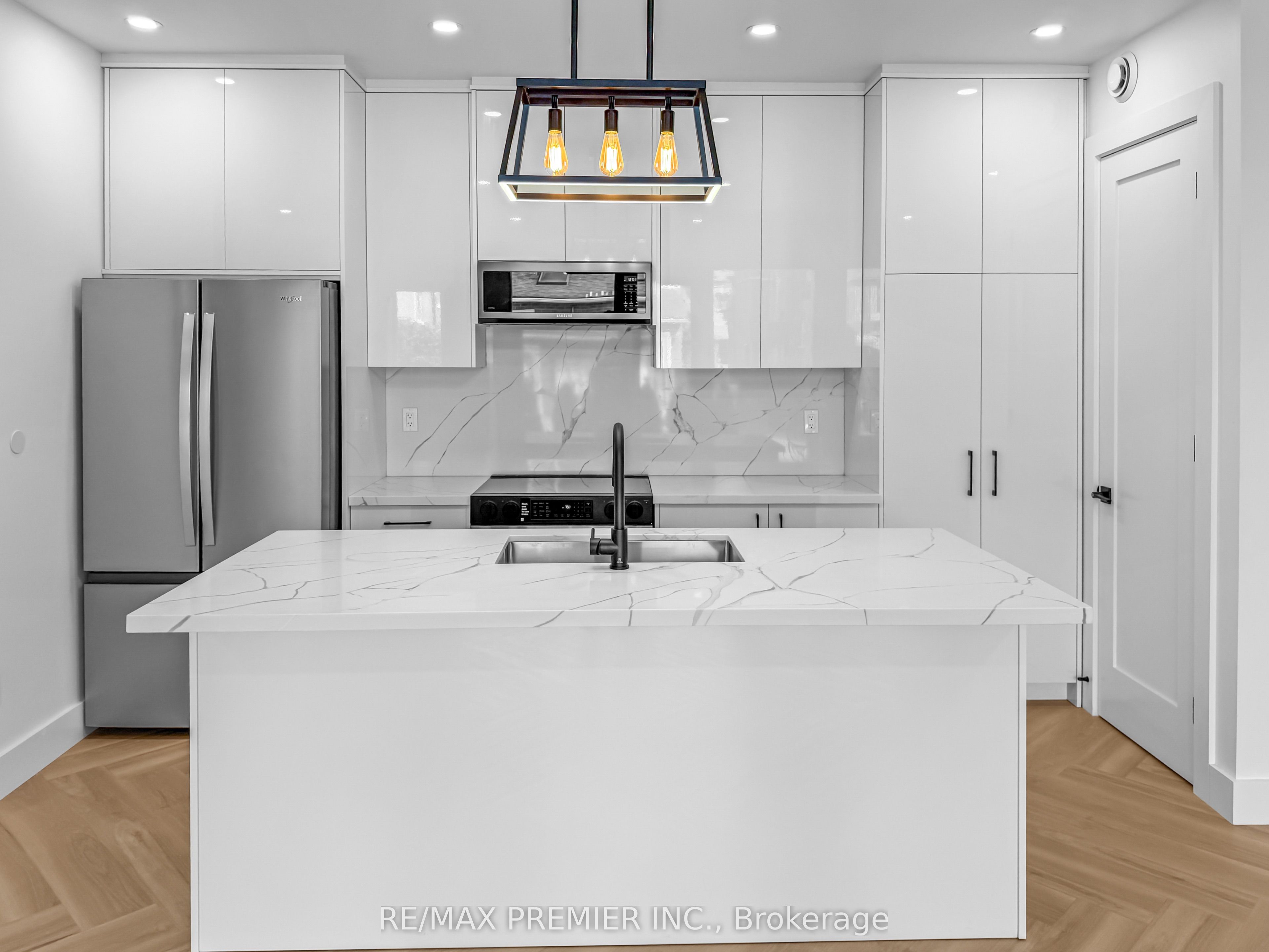757 Dufferin Street Garden Suite, Toronto, ON M6H 3K5 photo 4