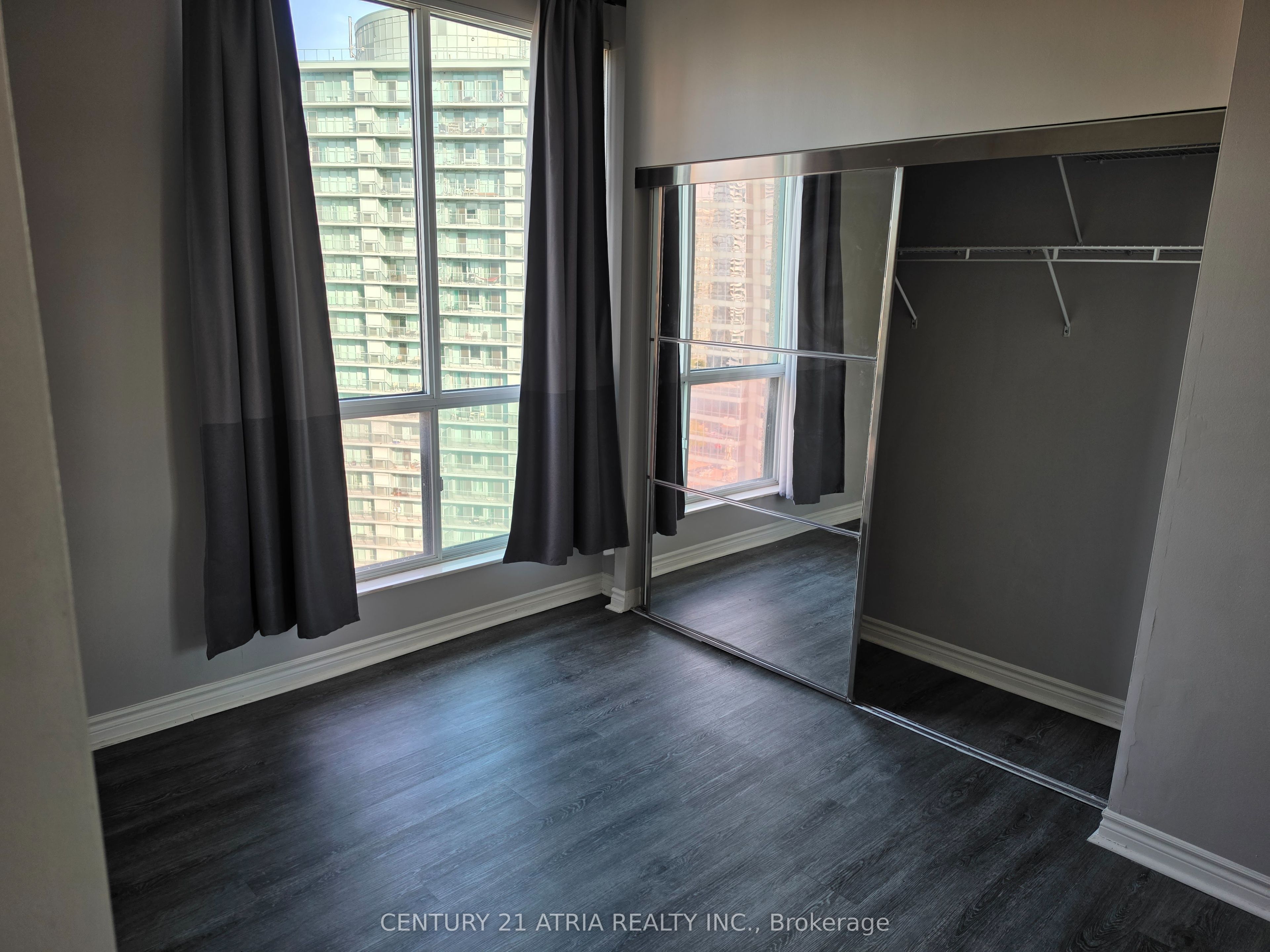 7 Lorraine Drive 2502, Toronto, ON M2N 7H2 photo 5