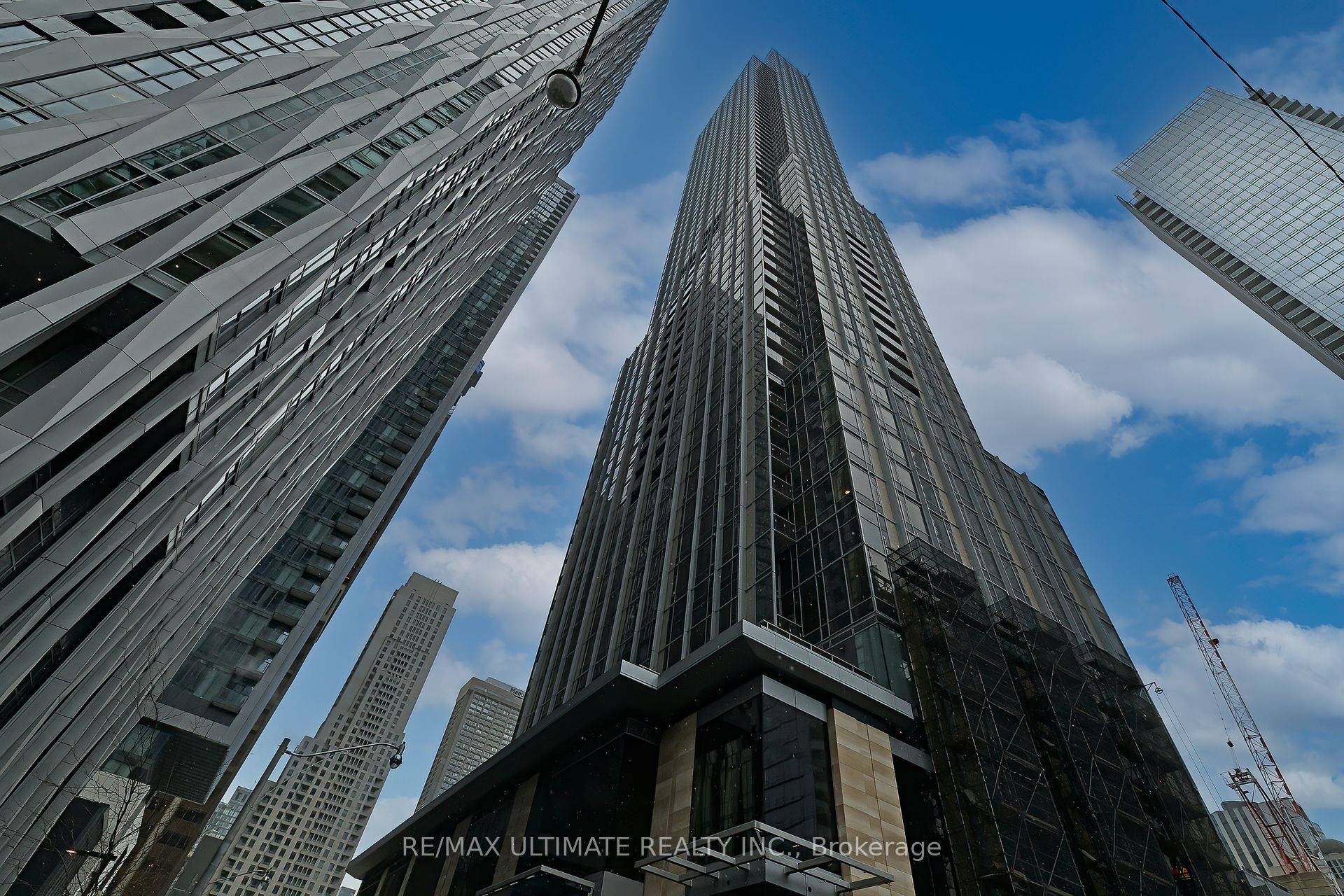 11 Yorkville Avenue 1713, Toronto, ON M4W 0B7 photo 2