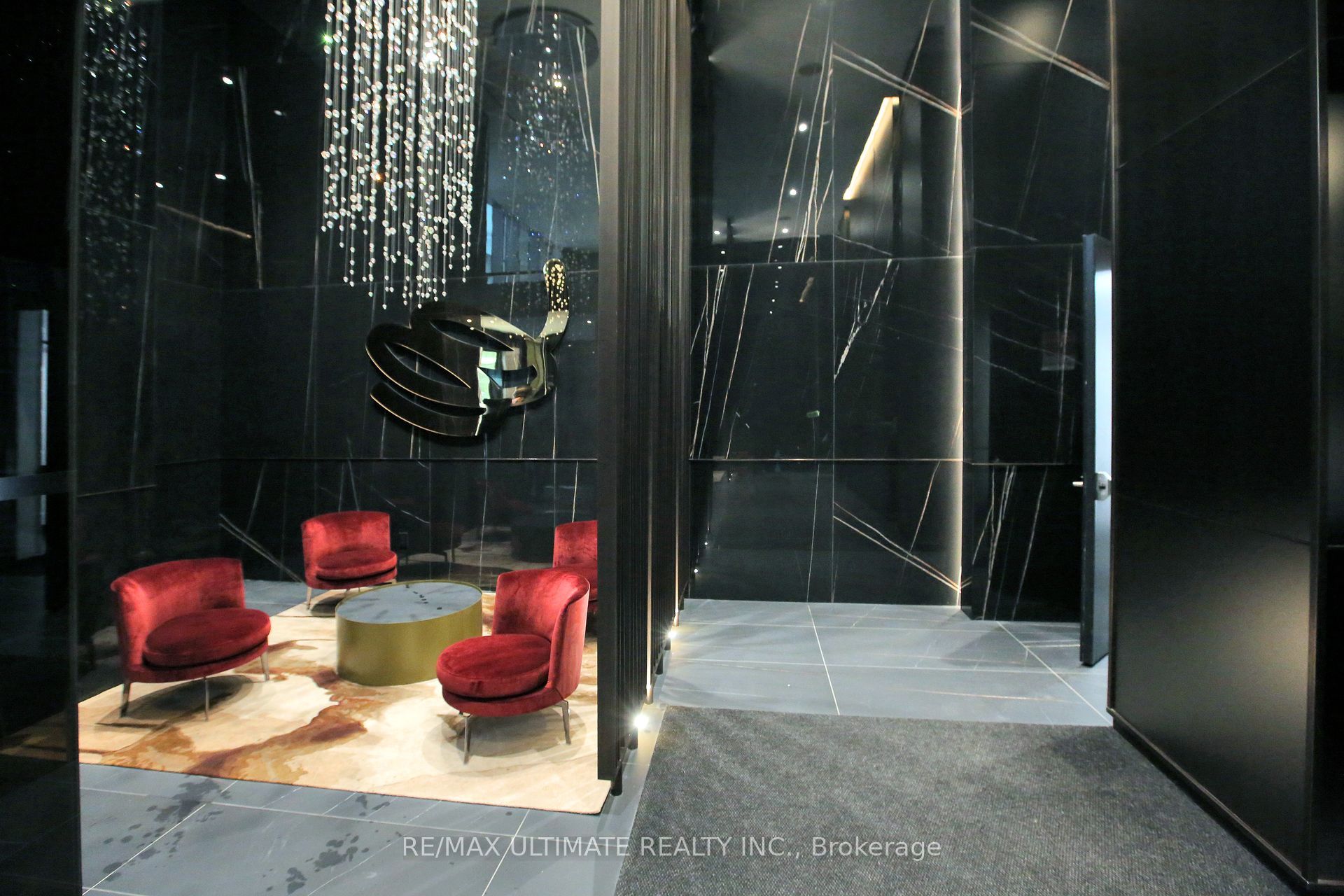 11 Yorkville Avenue 1713, Toronto, ON M4W 0B7 photo 5