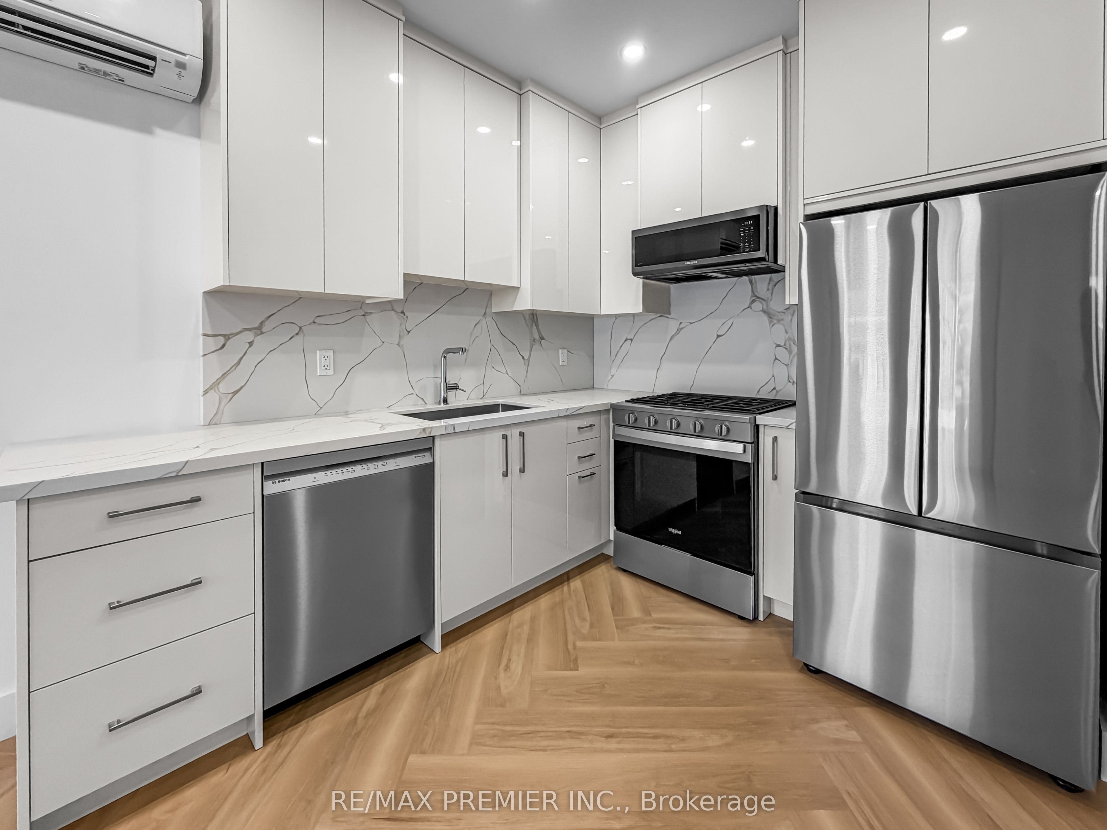 755 Dufferin Street Garden Suite, Toronto, ON M6H 3K5 photo 3