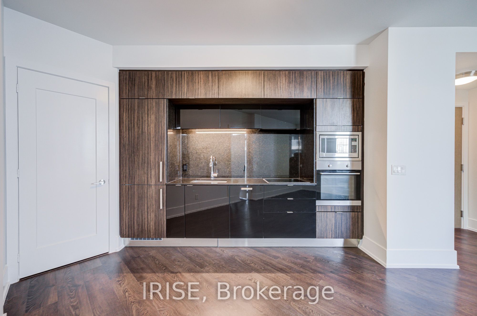 1 Edgewater Drive PH13, Toronto, ON M5A 0L1 photo 4