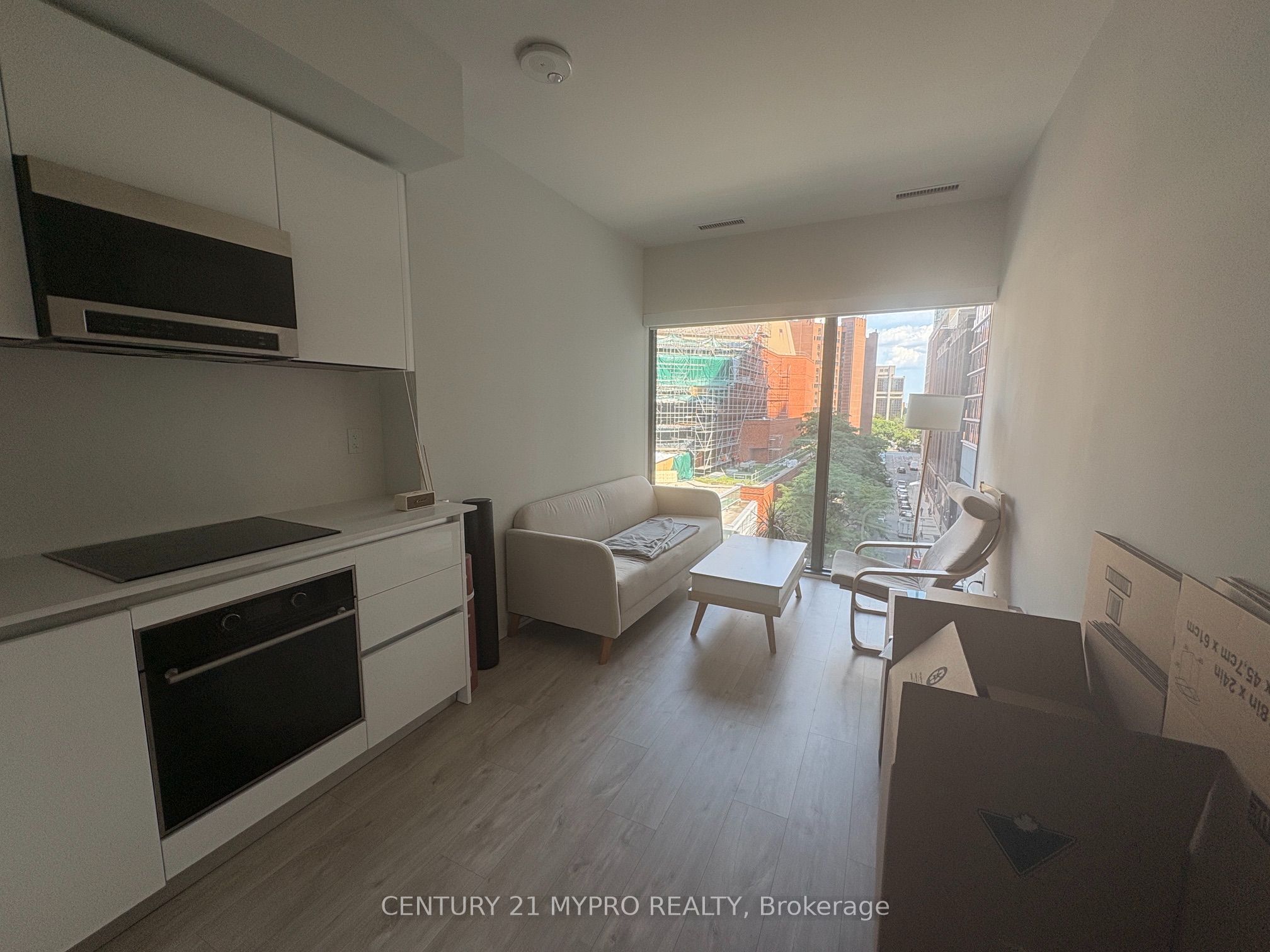 8 Cumberland Street 605, Toronto, ON M4W 0B6 photo 2