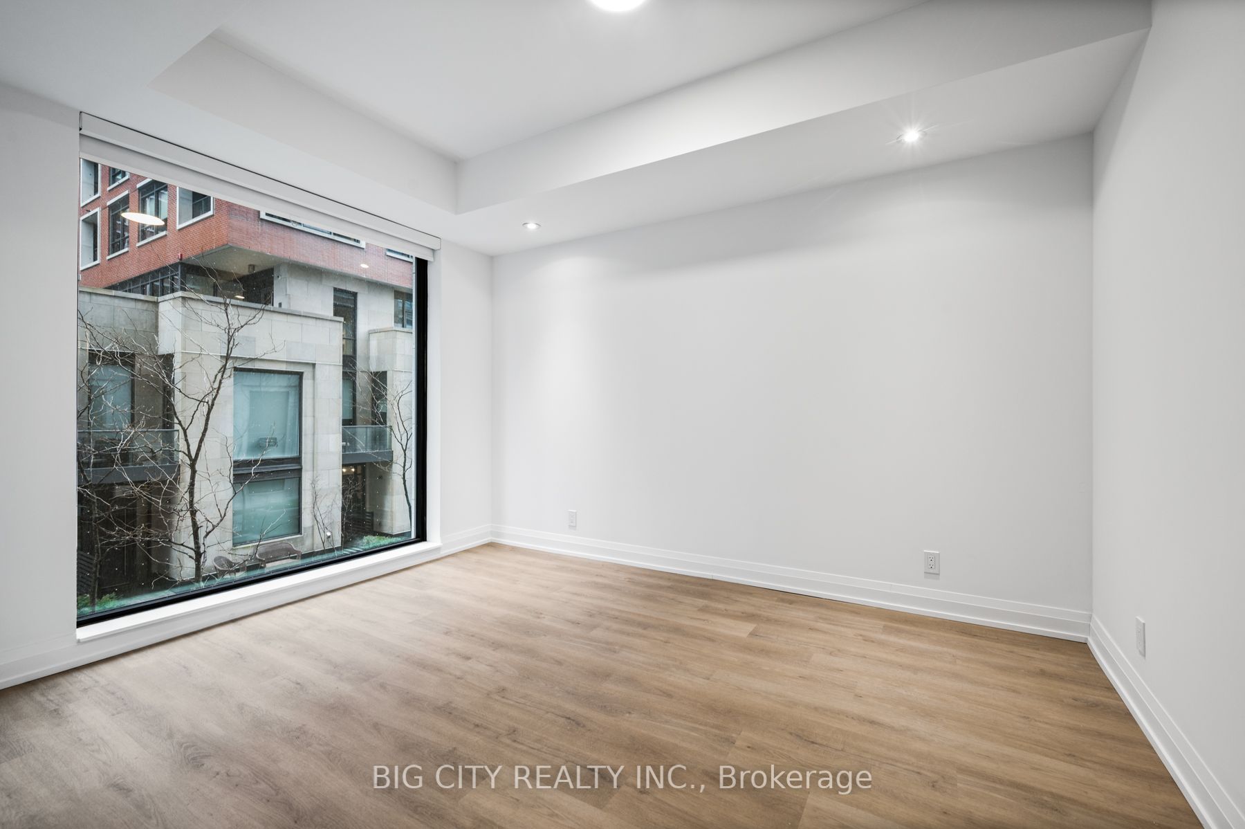 36 Brentcliffe Road M04, Toronto, ON M4G 0E1 photo 4