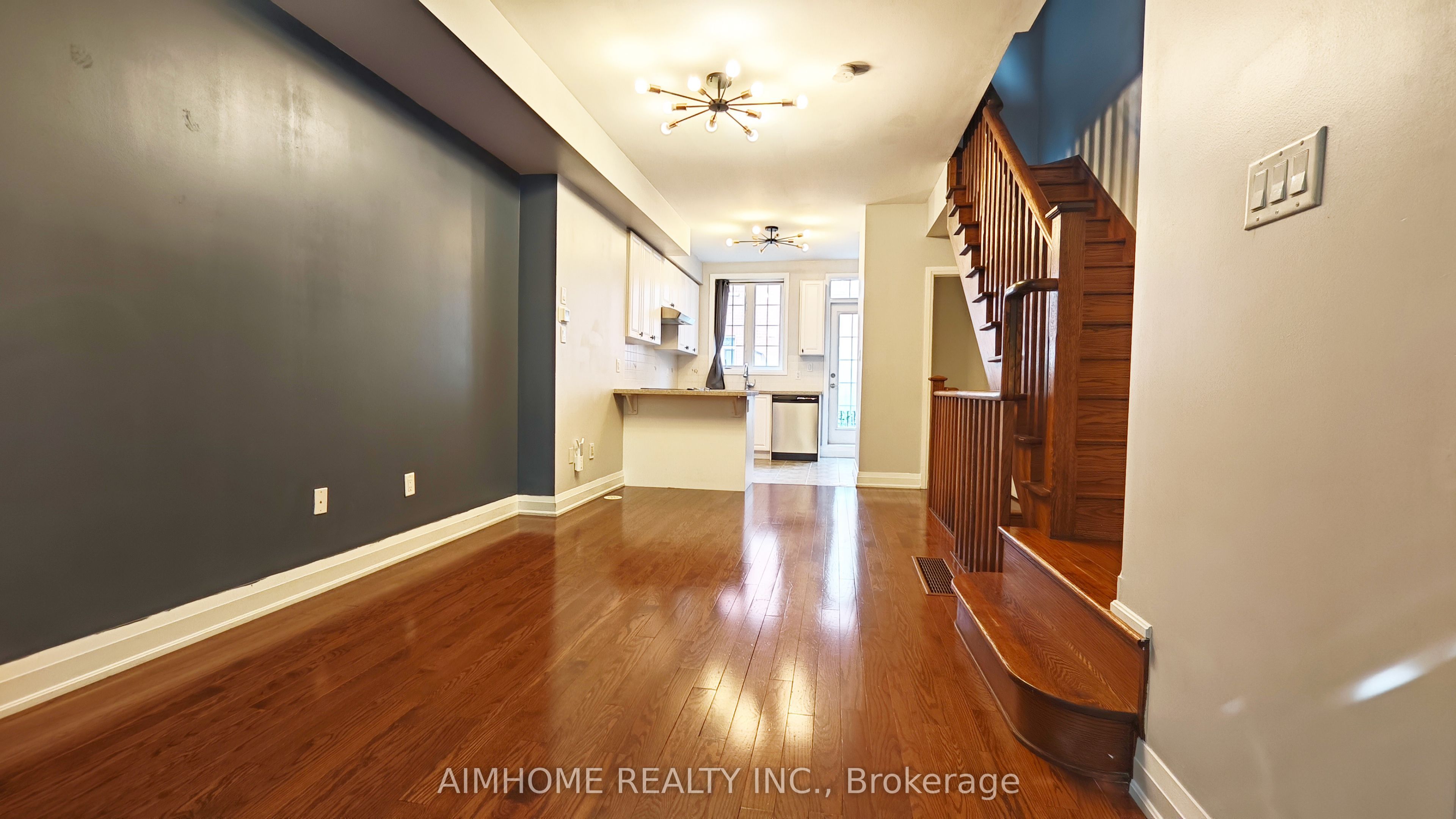 40 Raffeix Lane, Toronto, ON M5A 0G5