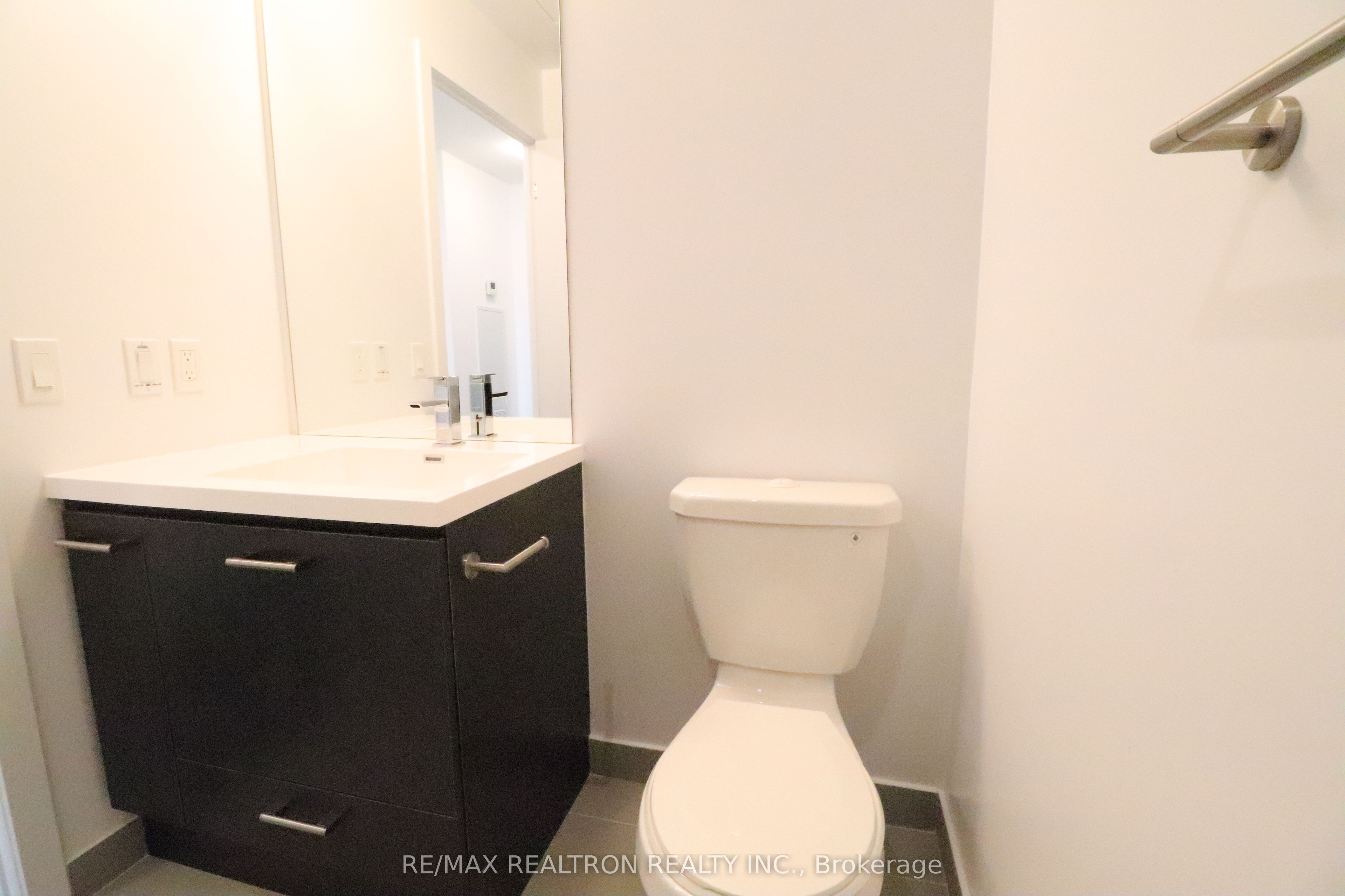 87 Peter Street 4505, Toronto, ON M5V 0P1 photo 4