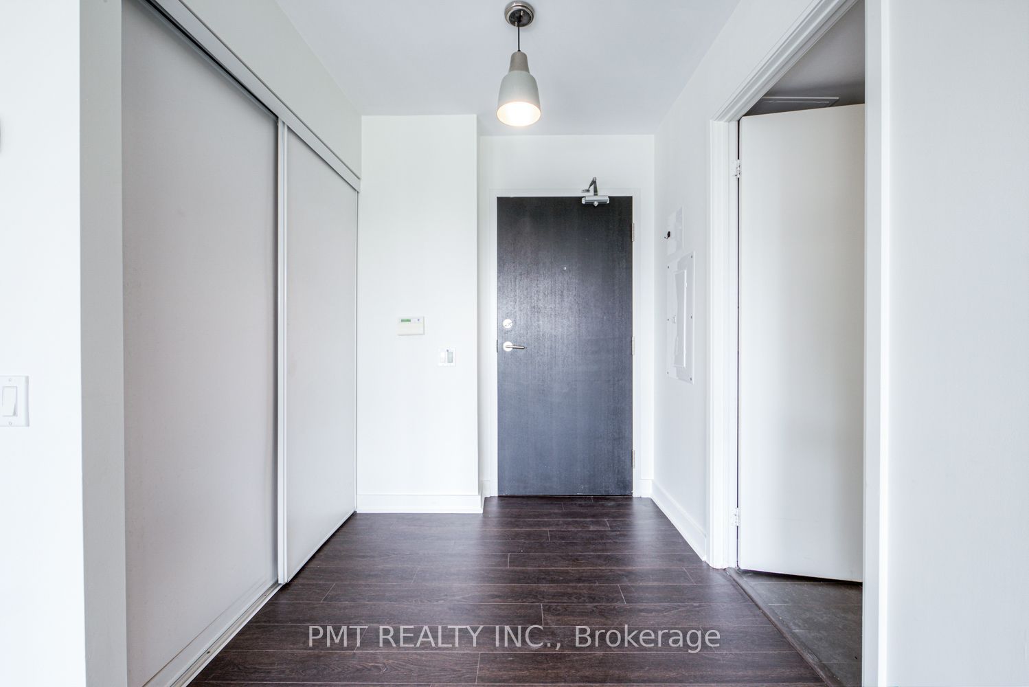 775 King Street W 514, Toronto, ON M5V 2K3 photo 3