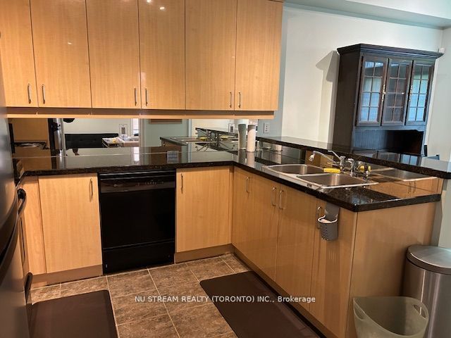 12 Preakness Drive, Toronto, ON M3B 3S1 photo 3
