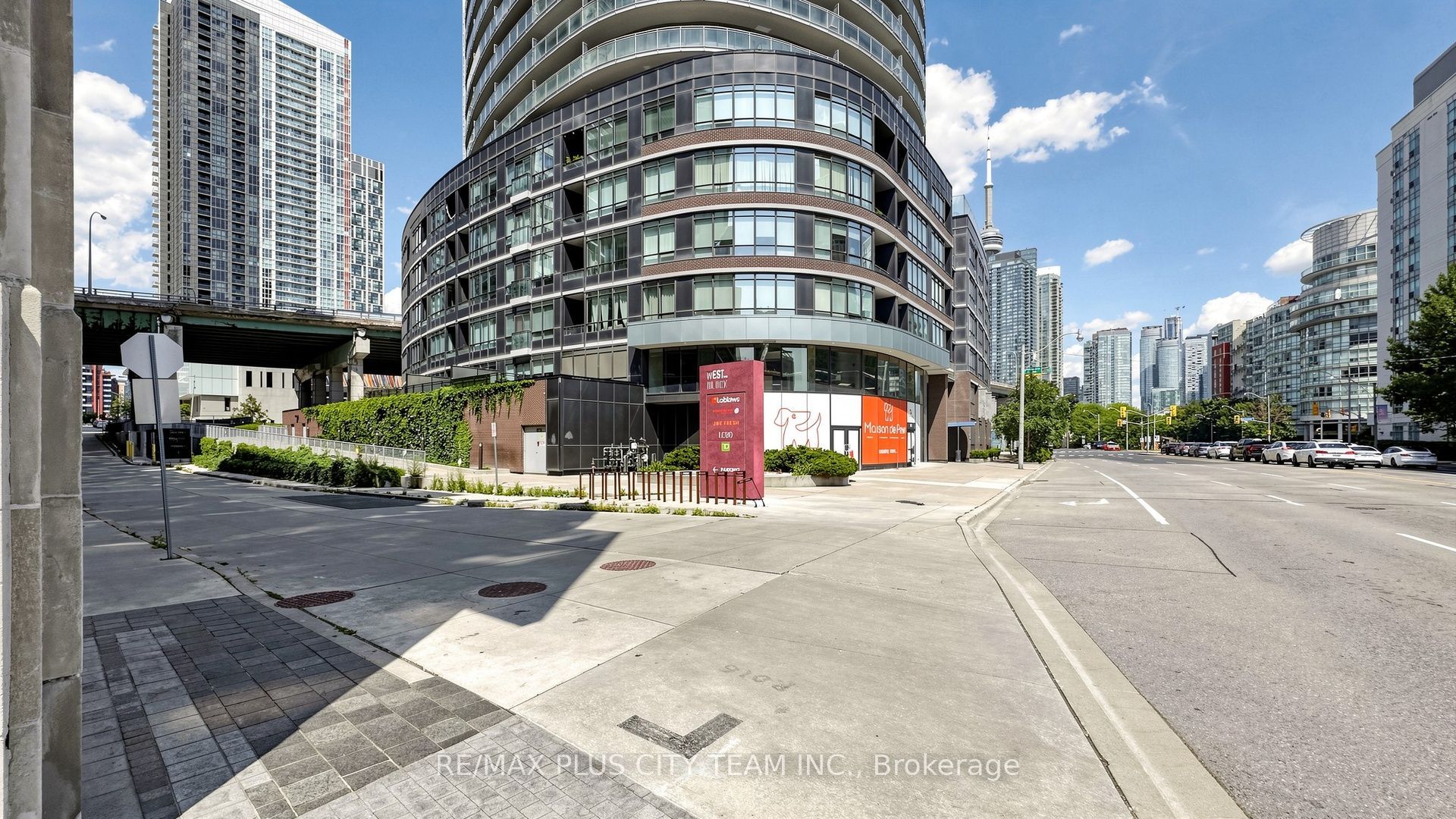 38 Dan Leckie Way 1103, Toronto, ON M5V 2V6 photo 3