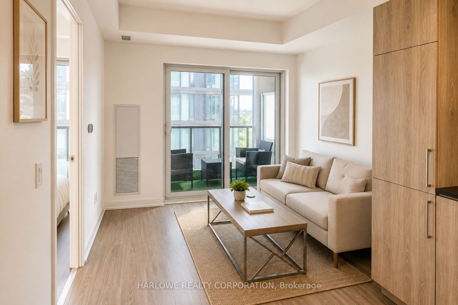 1 Yorkville Avenue 2012, Toronto, ON M4W 0B1 photo 2