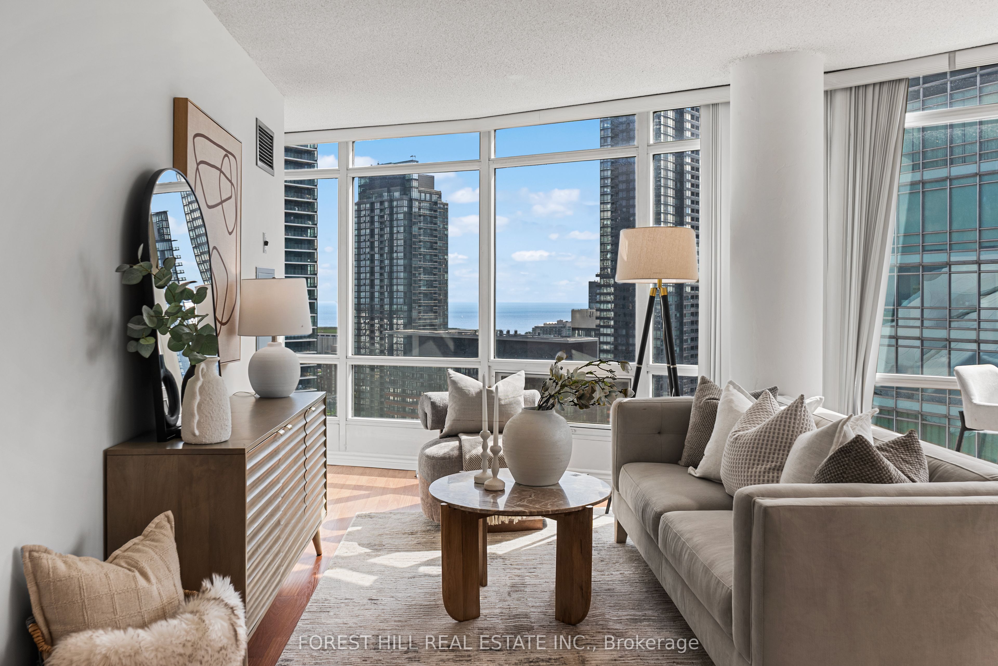 373 Front Street W 3003, Toronto, ON M5V 3R7