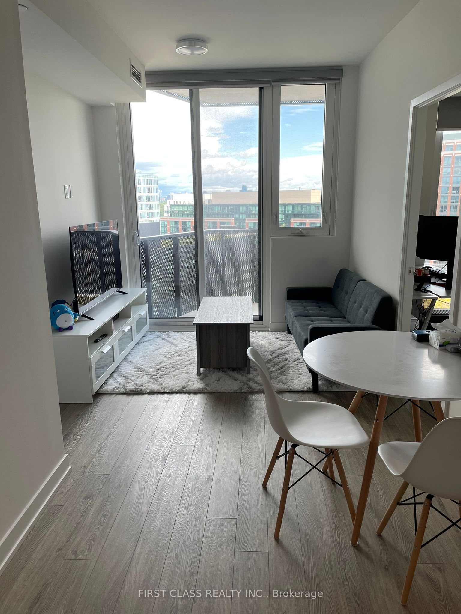 30 Tretti Way 1217, Toronto, ON M3H 0E3 photo 2