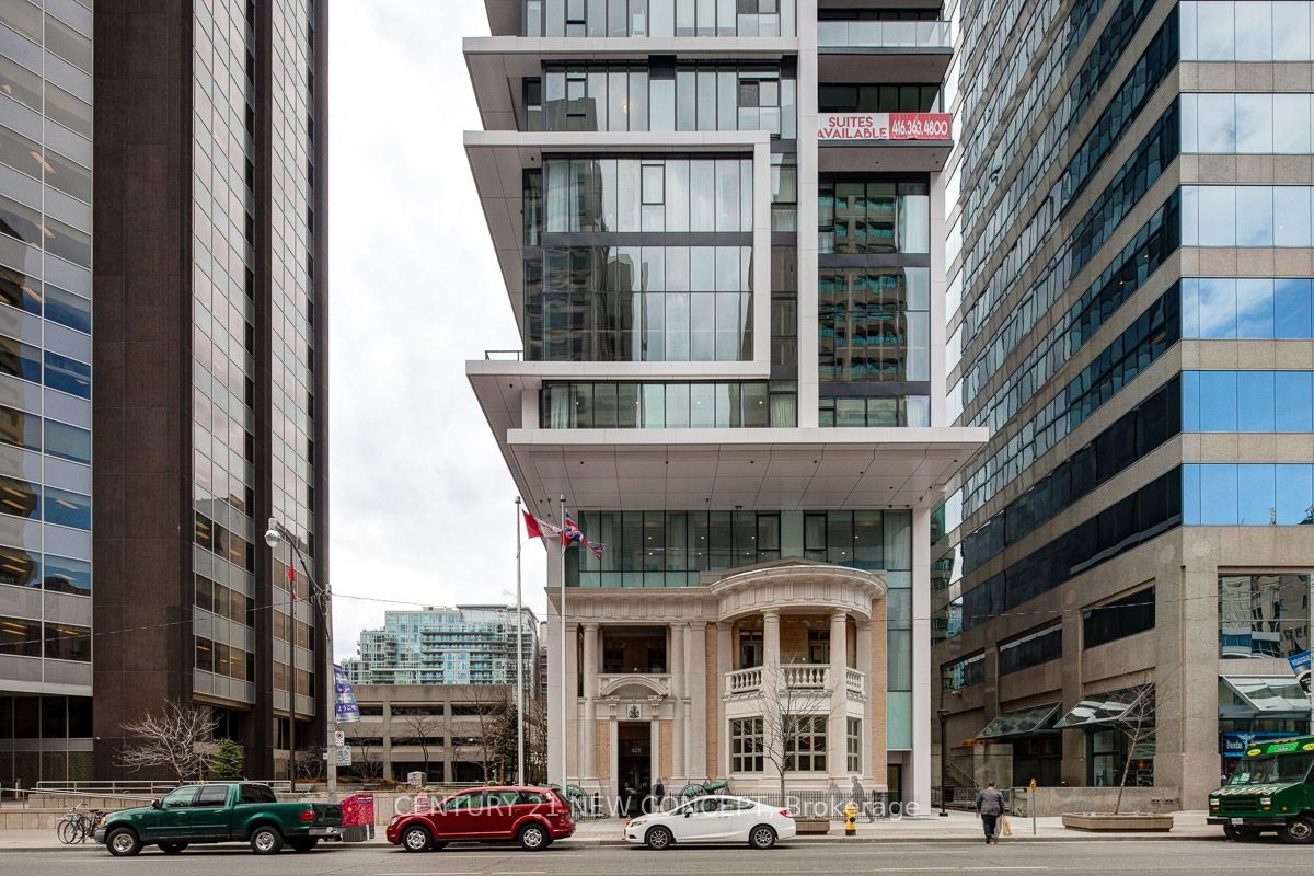 426 University Avenue 2201, Toronto, ON M5G 1S9