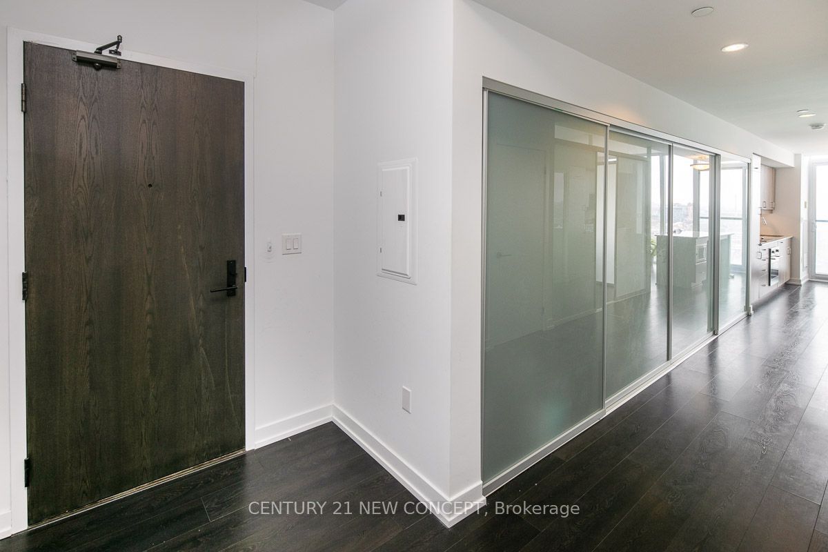 426 University Avenue 2201, Toronto, ON M5G 1S9 photo 2