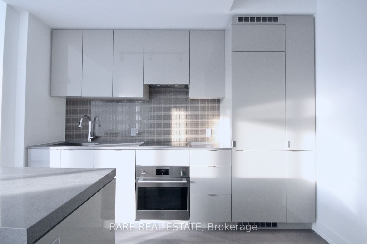7 Grenville Street 1901, Toronto, ON M4Y 0E9 photo 2