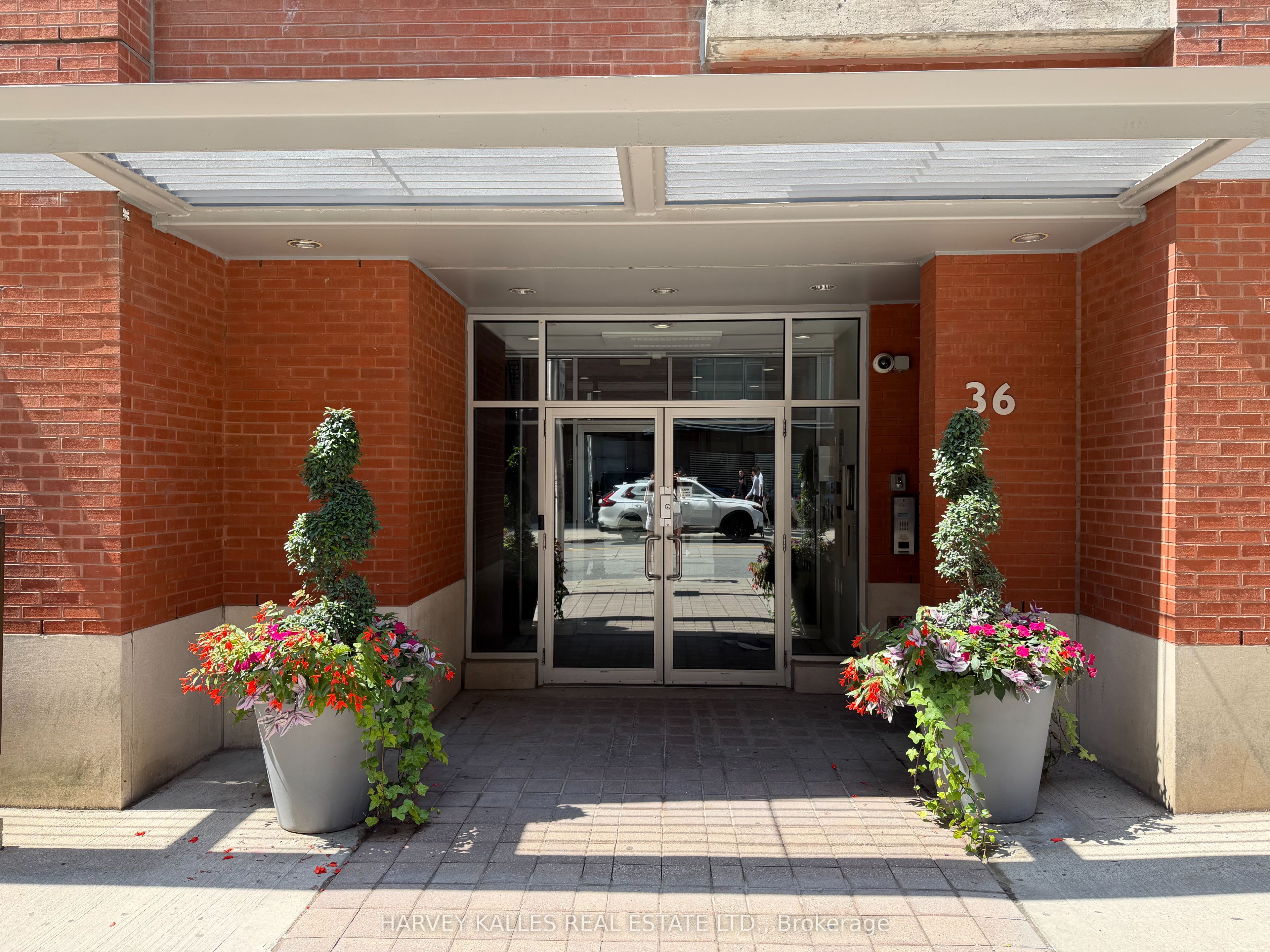 36 Charlotte Street 704, Toronto, ON M5V 3P7 photo 5