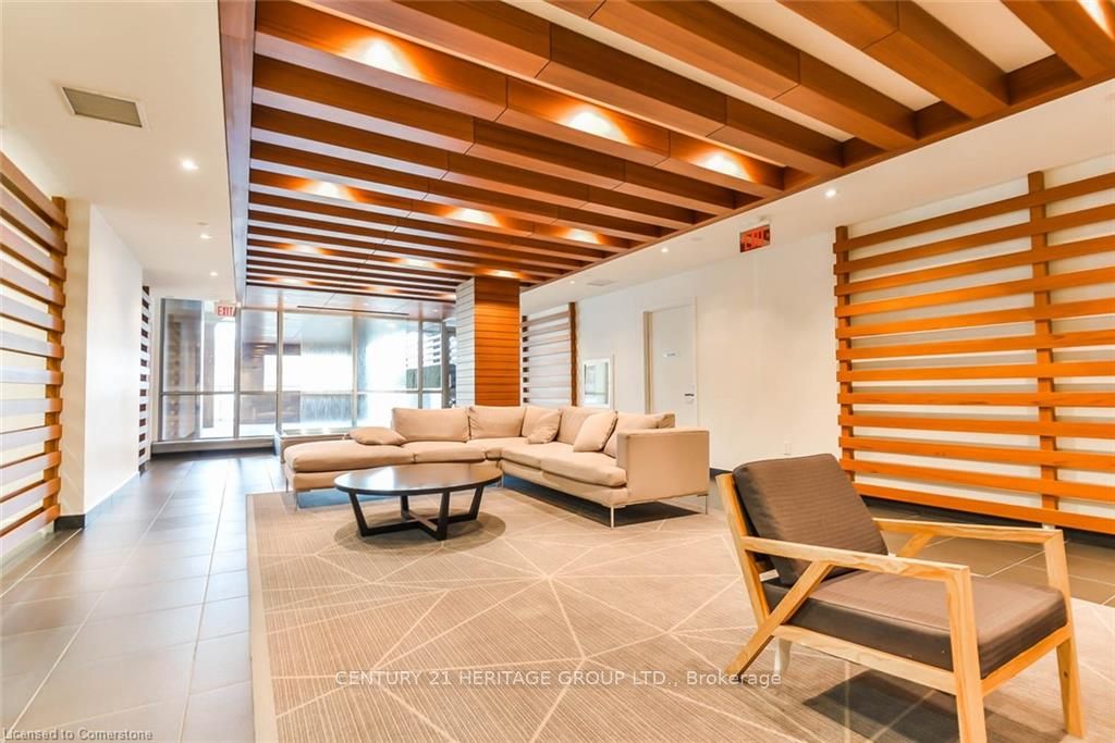 15 Iceboat Terrace 2203, Toronto, ON M5V 4A5 photo 5
