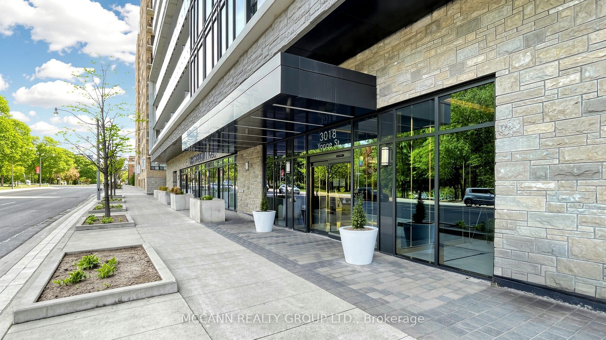 3018 Yonge Street 1112, Toronto, ON M4N 0A5 photo 2