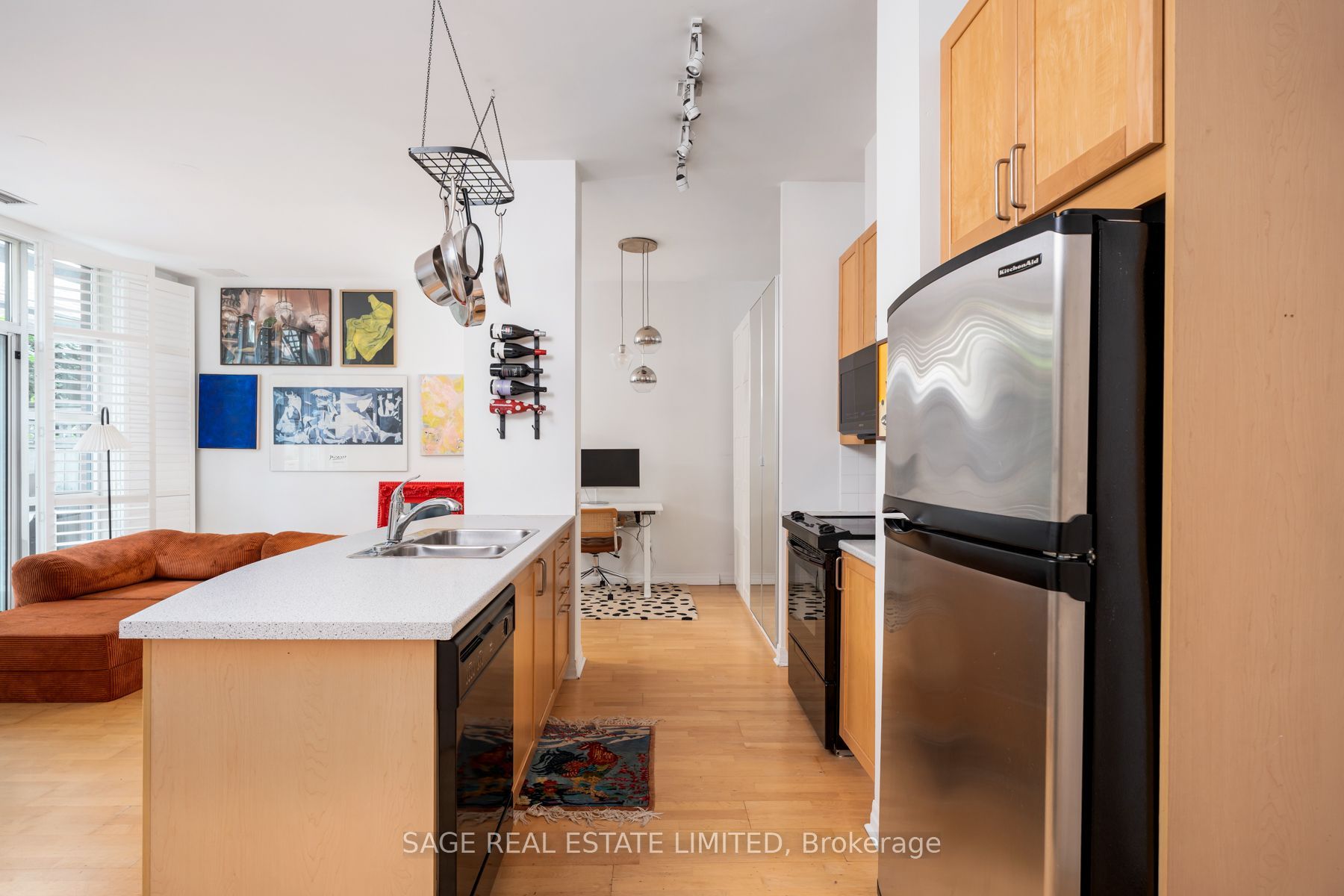 901 Queen Street W 102, Toronto, ON M6J 3X4 photo 4