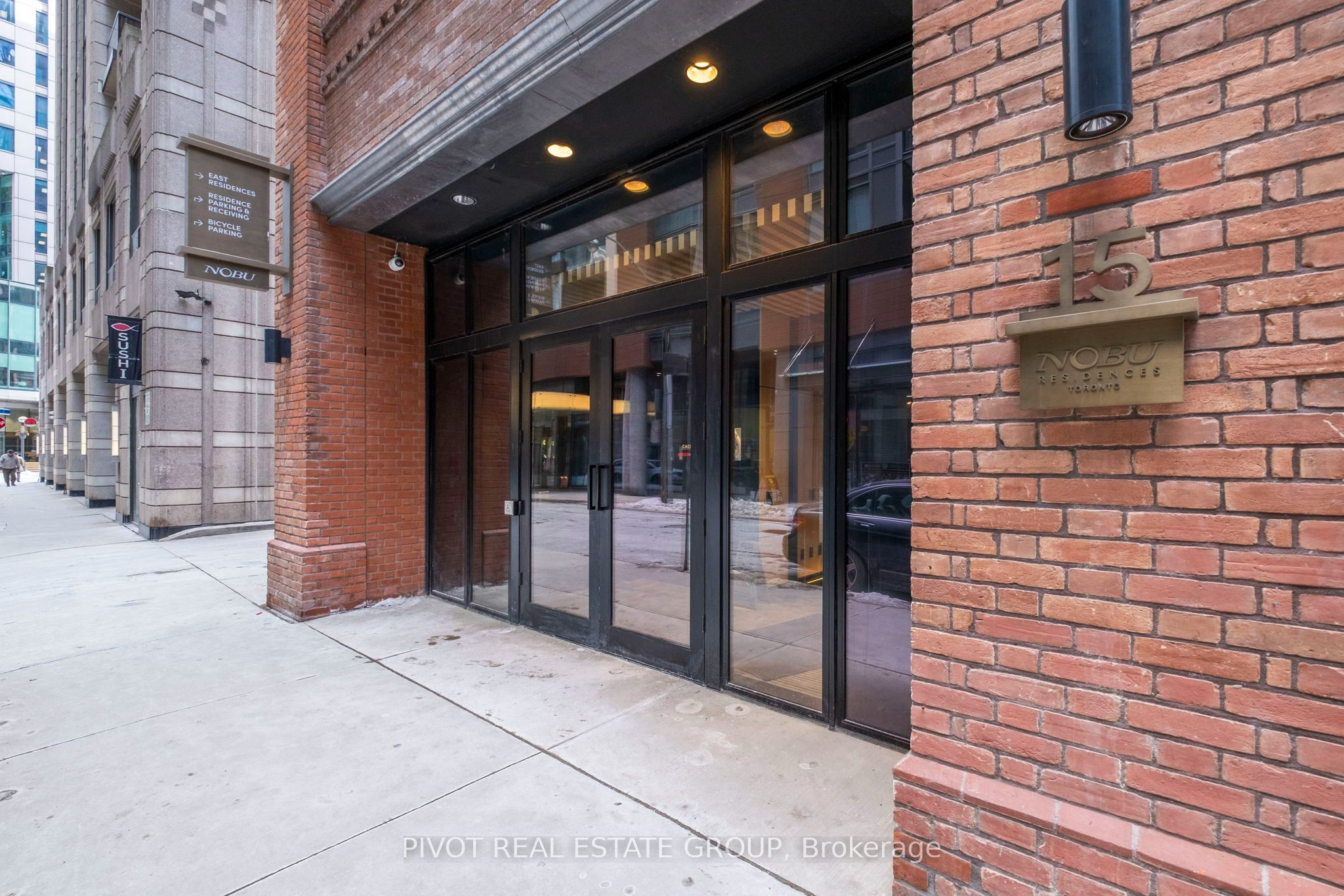 15 Mercer Street 4502, Toronto, ON M5V 0T8