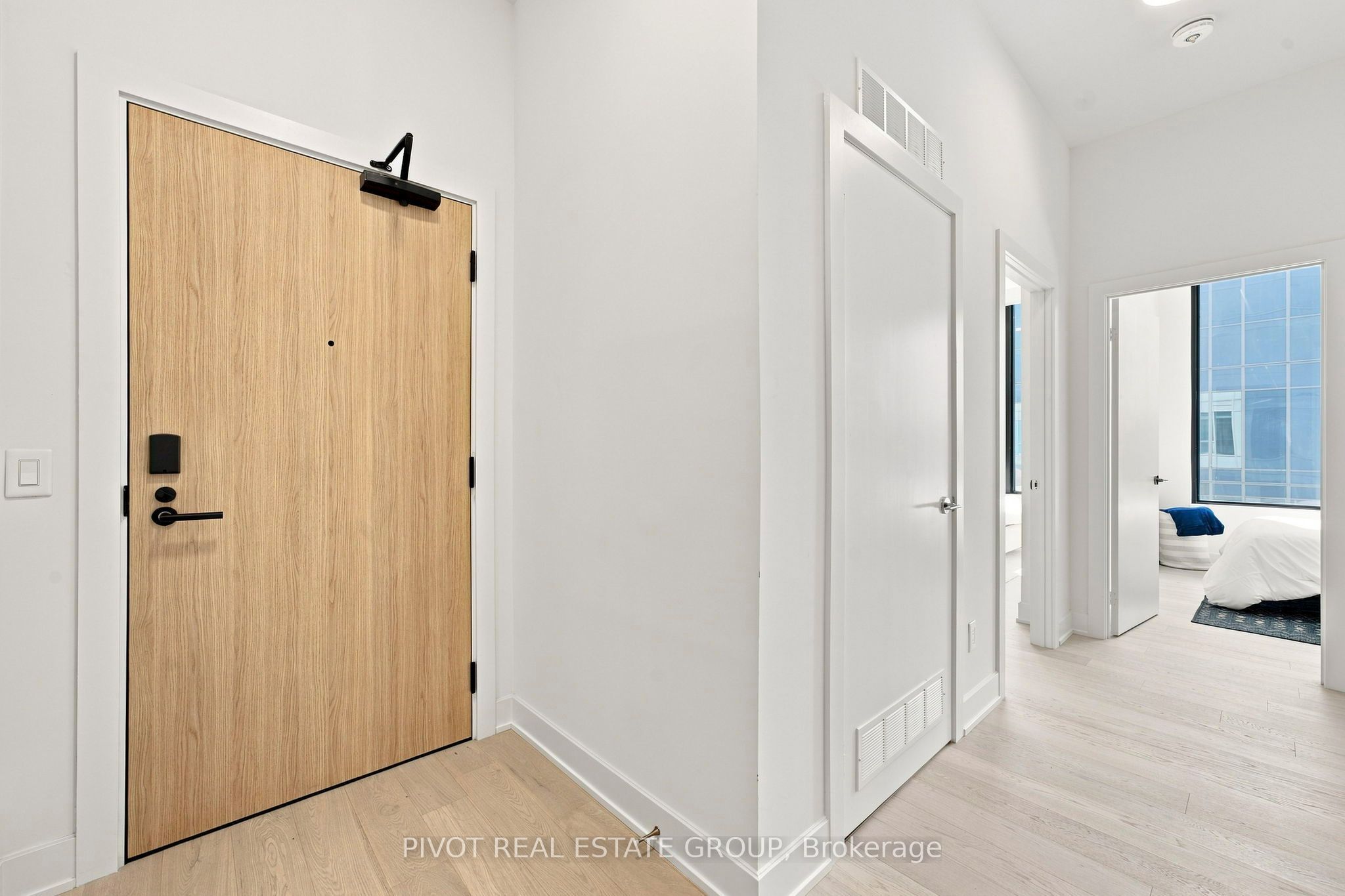 15 Mercer Street 4502, Toronto, ON M5V 0T8 photo 2