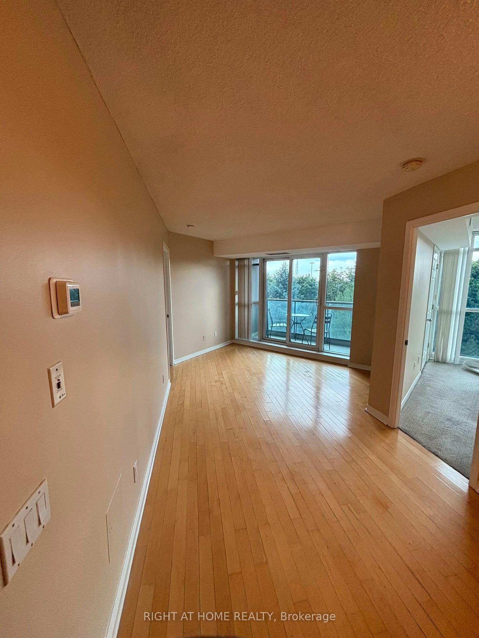 30 Harrison Garden Boulevard 503, Toronto, ON M2N 7A9 photo 2