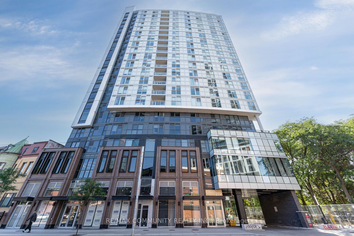 219 Dundas Street E 501, Toronto, ON M5A 1Z6
