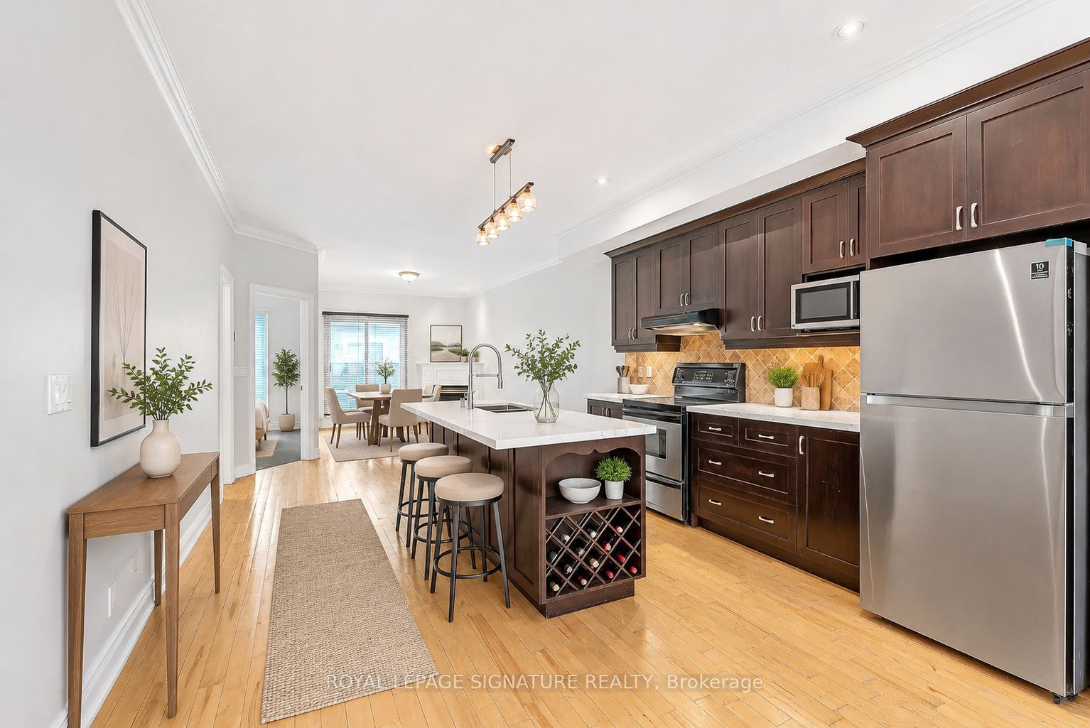 1019A College Street, Toronto, ON M6H 1A8