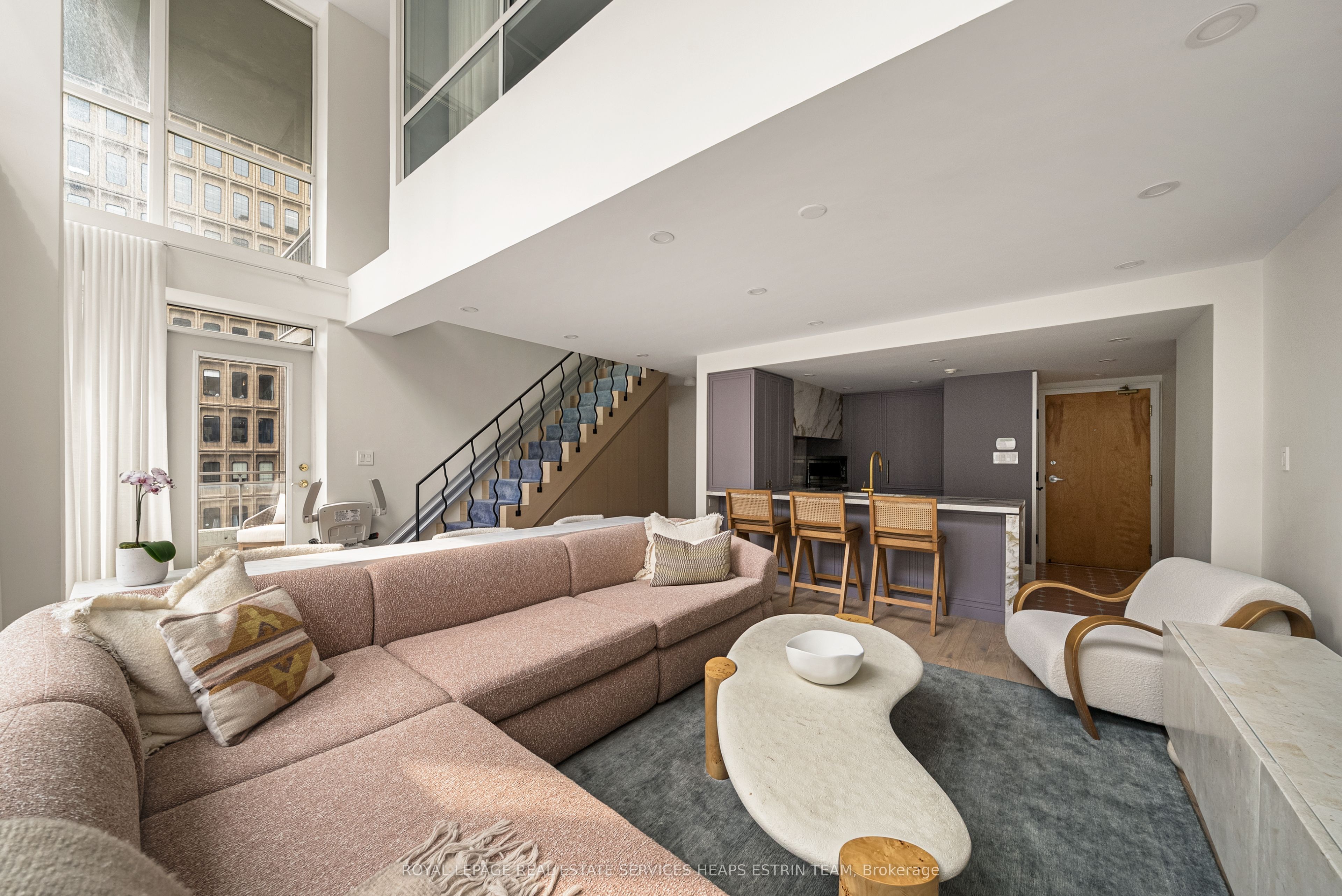 80 Cumberland Street 710, Toronto, ON M5R 3V1