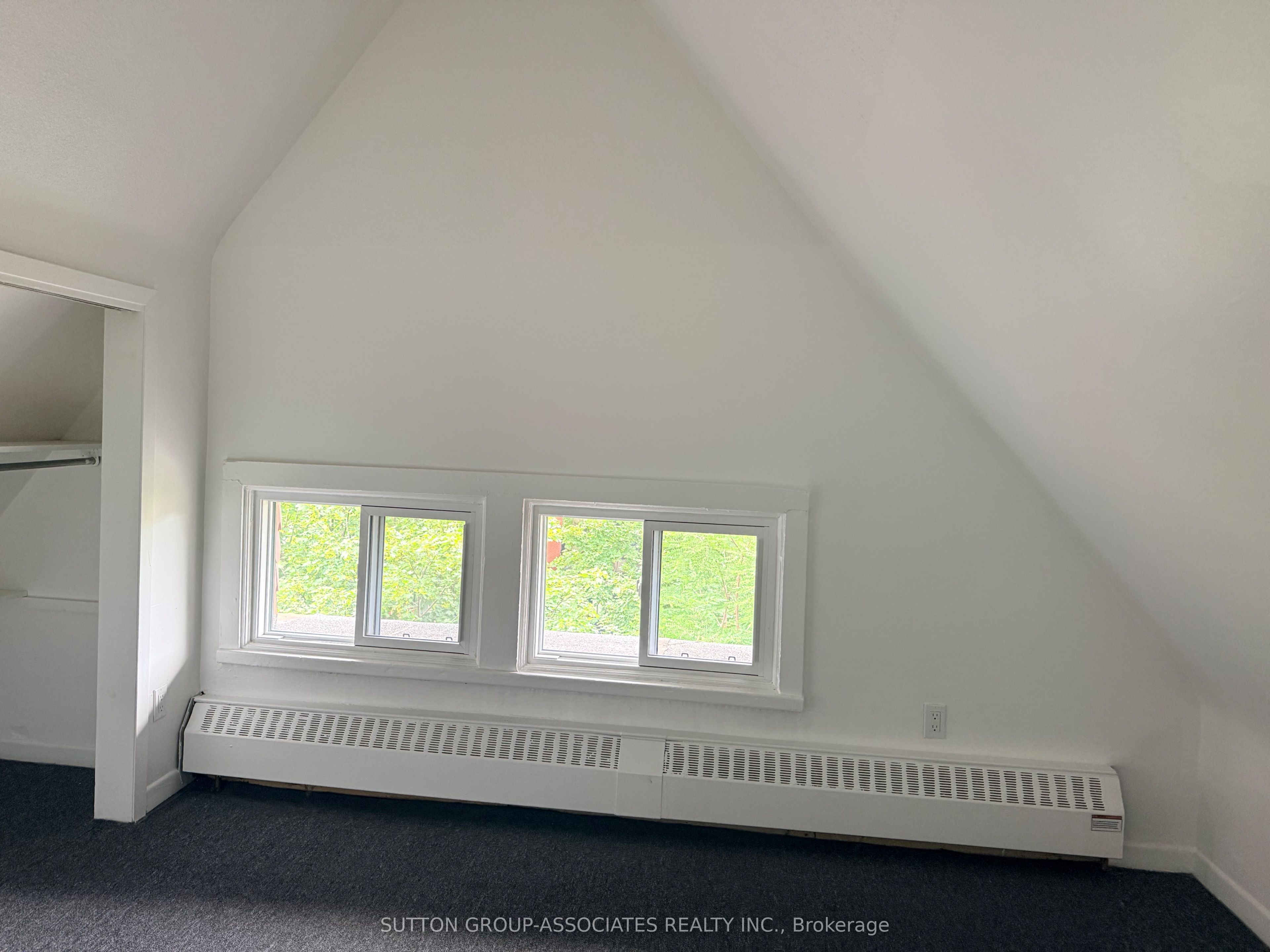 52 Metcalfe Street 407, Toronto, ON M4X 1R8 photo 4
