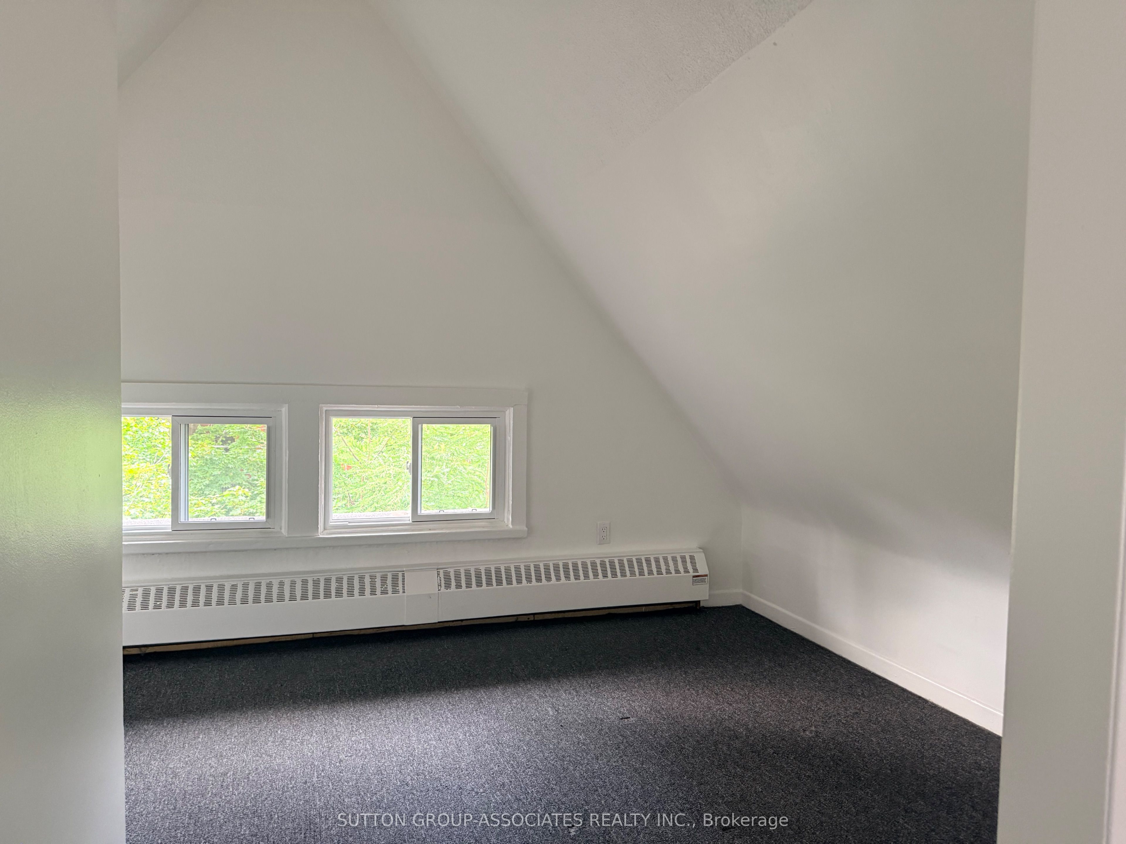 52 Metcalfe Street 407, Toronto, ON M4X 1R8 photo 5