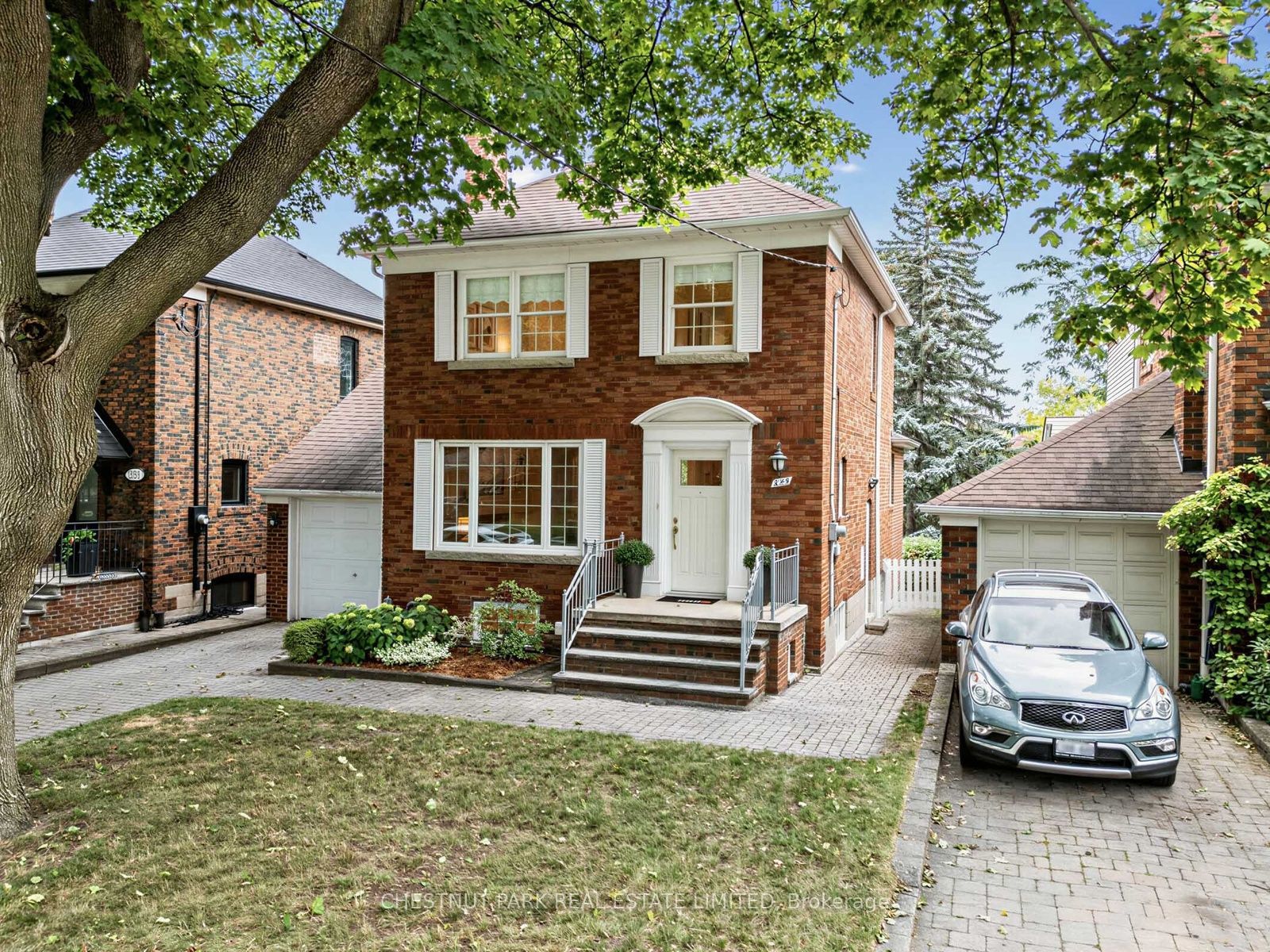 249 Hanna Road, Toronto, ON M4G 3P3 photo 2