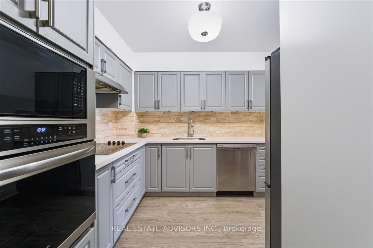 21 Overlea Boulevard Ph#07, Toronto, ON M4H 1P2 photo 4