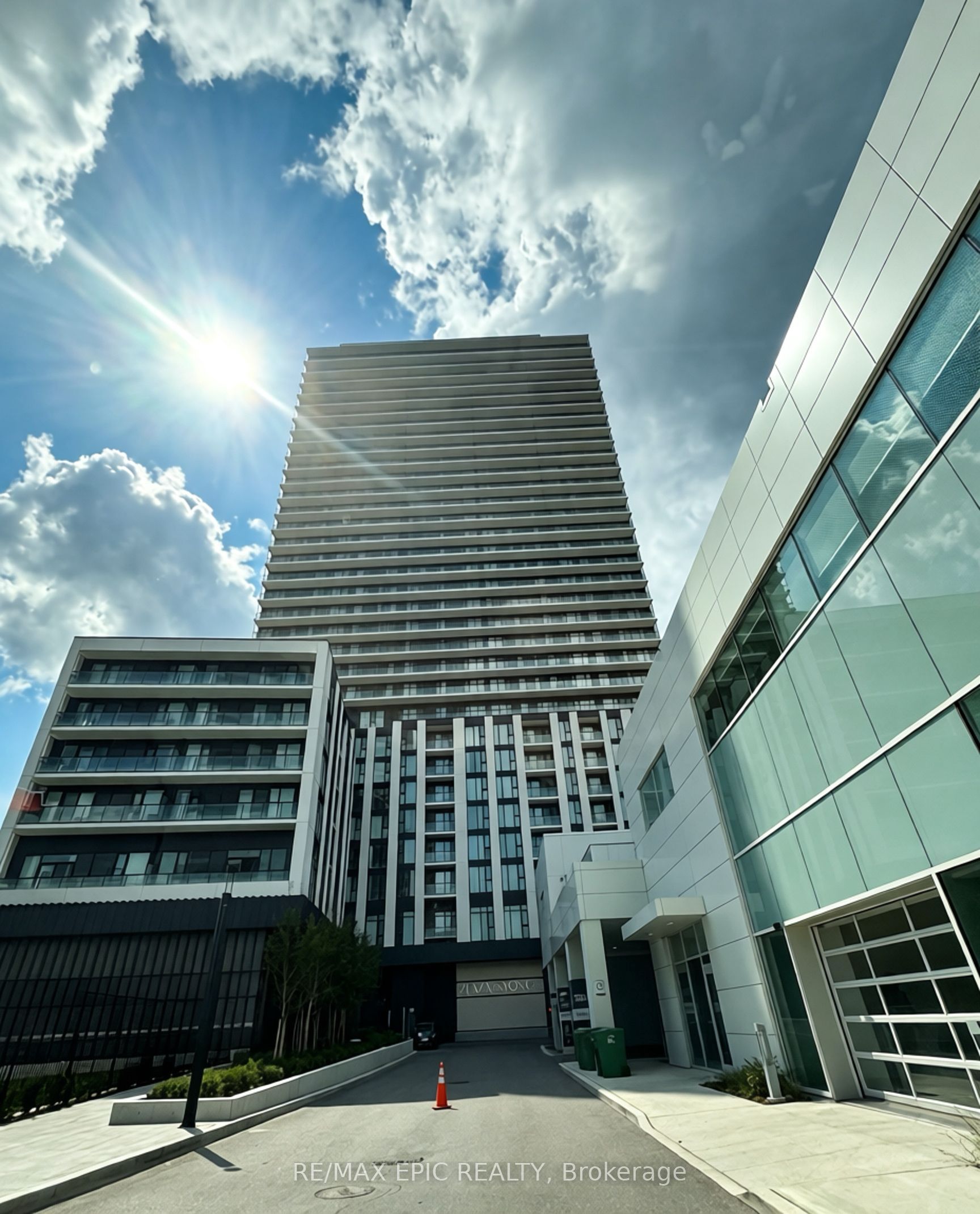 5858 Yonge Street 901, Toronto, ON M2M 0C6