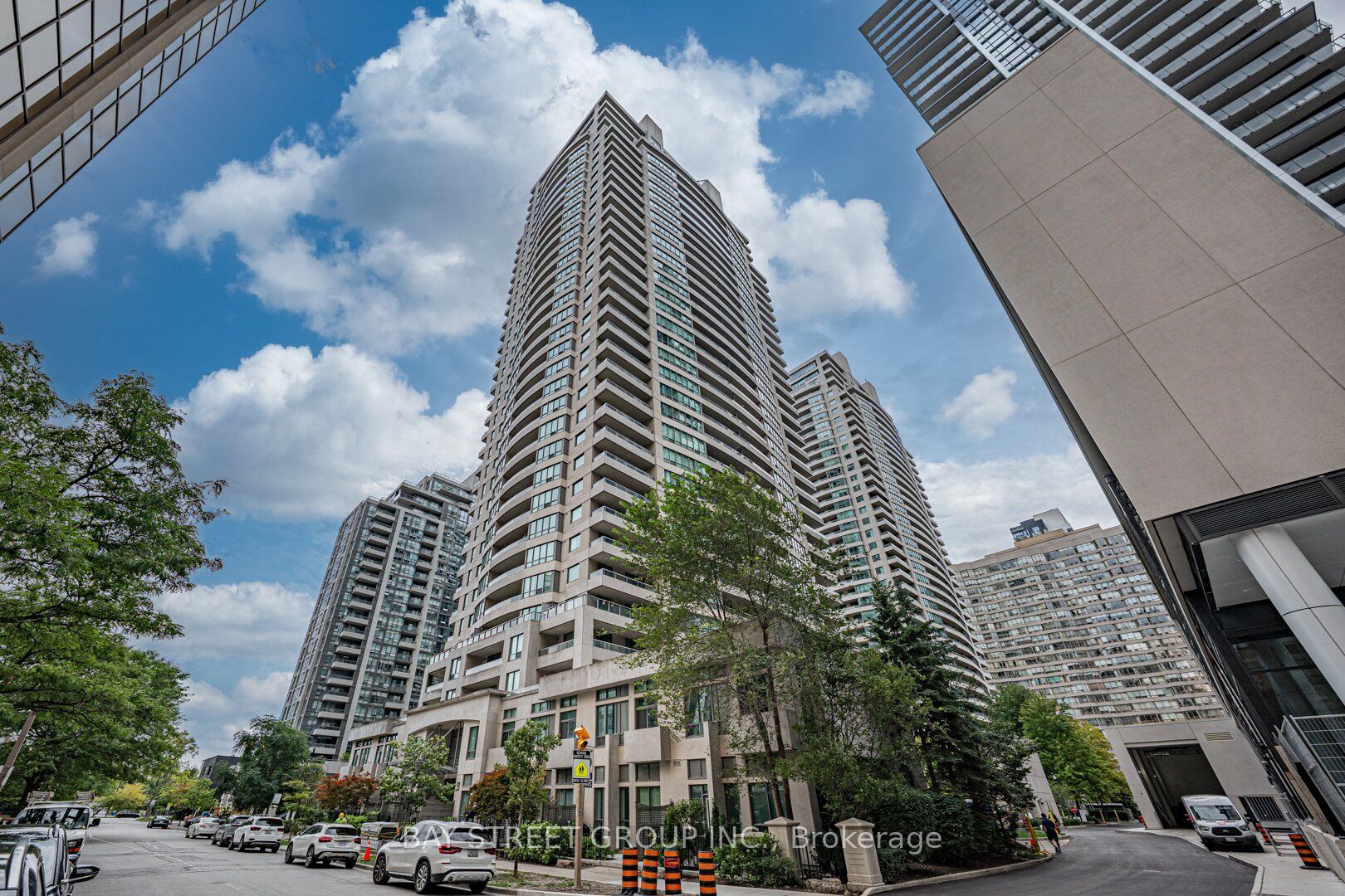 23 Hollywood Avenue 3802, Toronto, ON M2N 7L8 photo 2