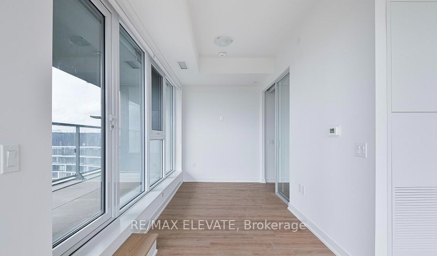 5 Quarrington Lane 1411, Toronto, ON M3C 1H7 photo 3