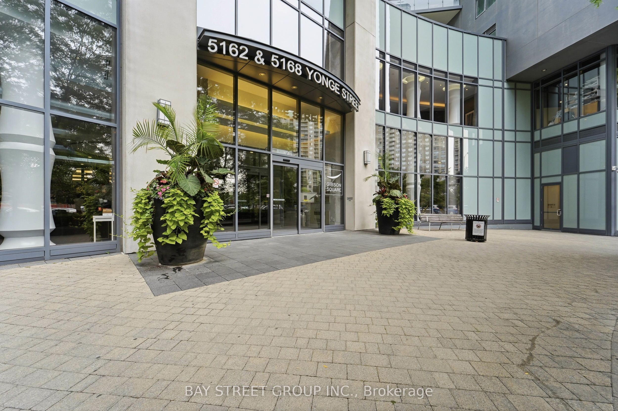 5168 Yonge Street 3602, Toronto, ON M2N 0G1 photo 2