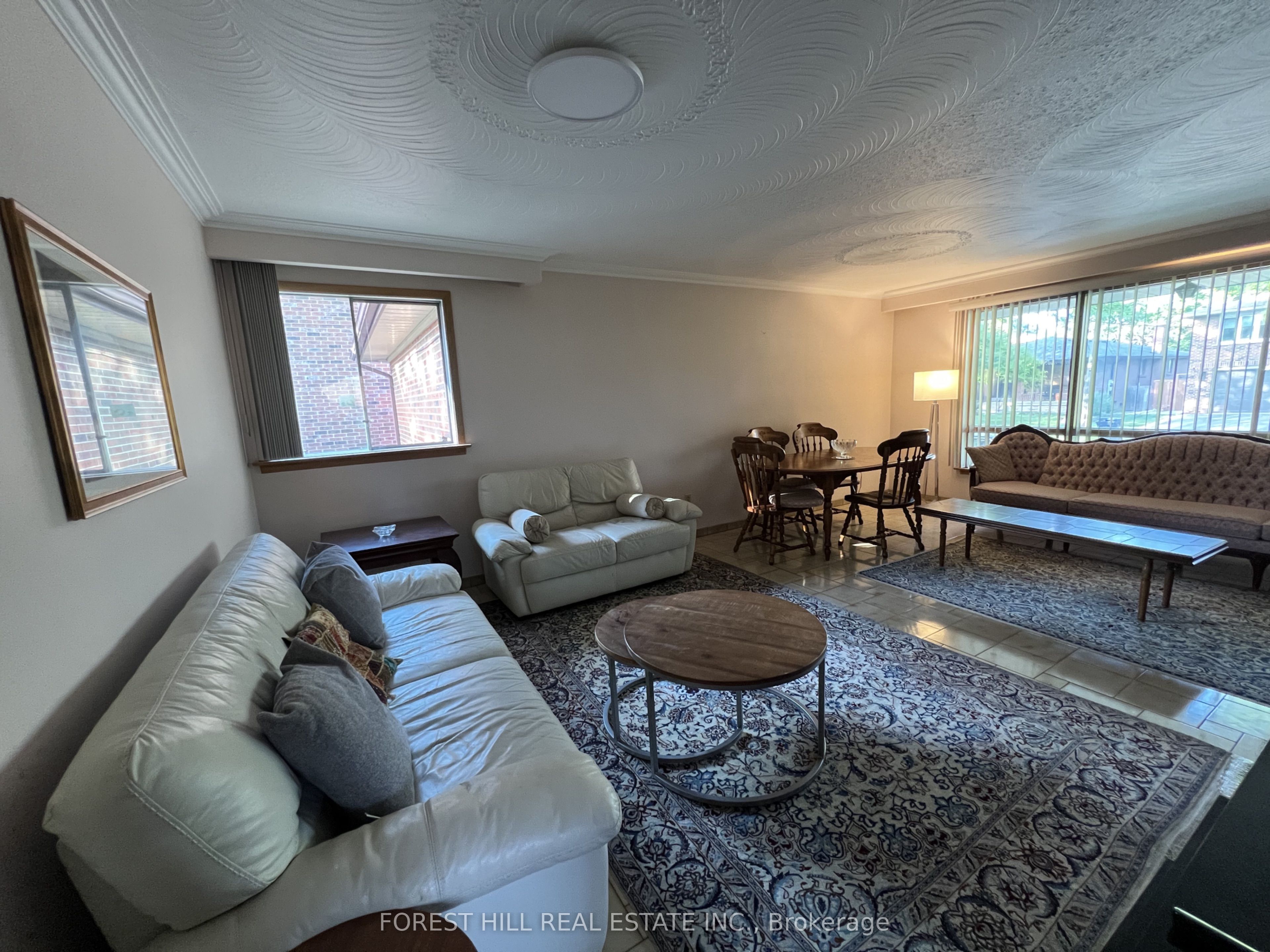 444 Longmore Street Main, Toronto, ON M2N 5C3 photo 3