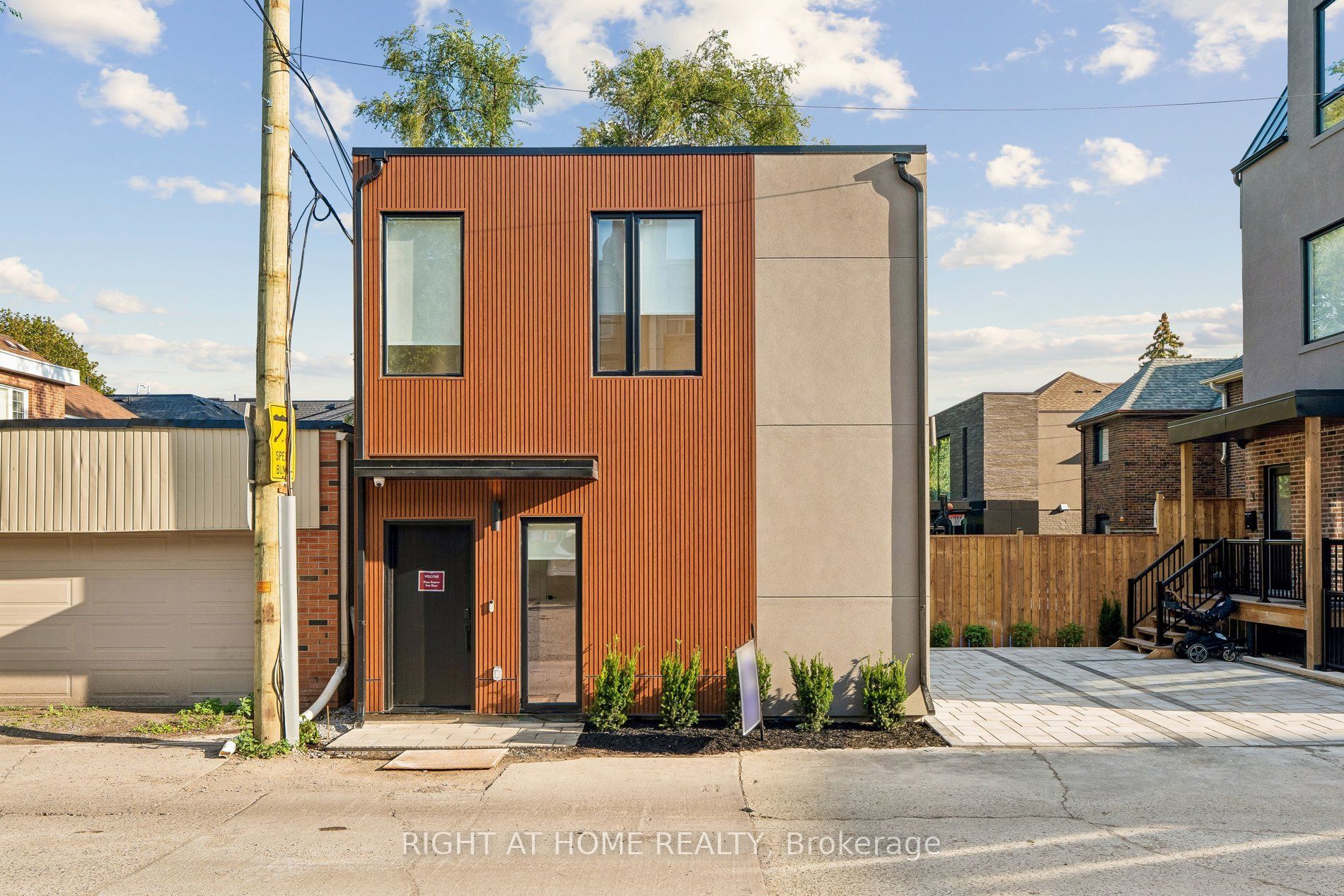55 Camberwell Road LS, Toronto, ON M6C 3E7 photo 2
