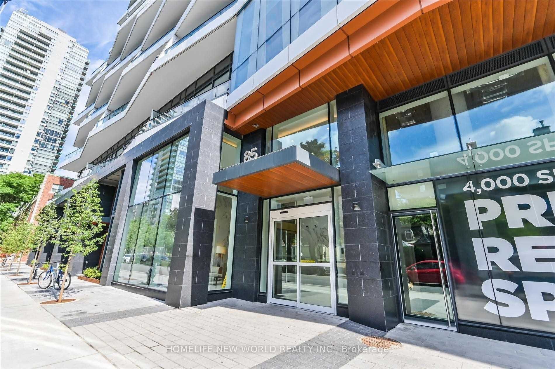 85 Wood Street 1812, Toronto, ON M4Y 0E8 photo 2