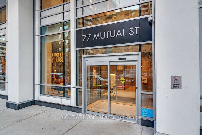 77 Mutual Street 321, Toronto, ON M5B 0B9 photo 4