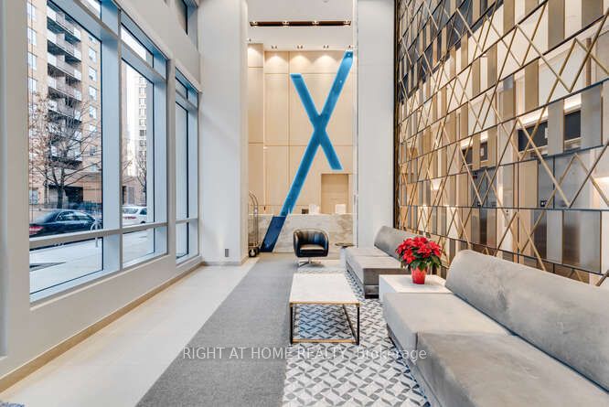 77 Mutual Street 321, Toronto, ON M5B 0B9 photo 5