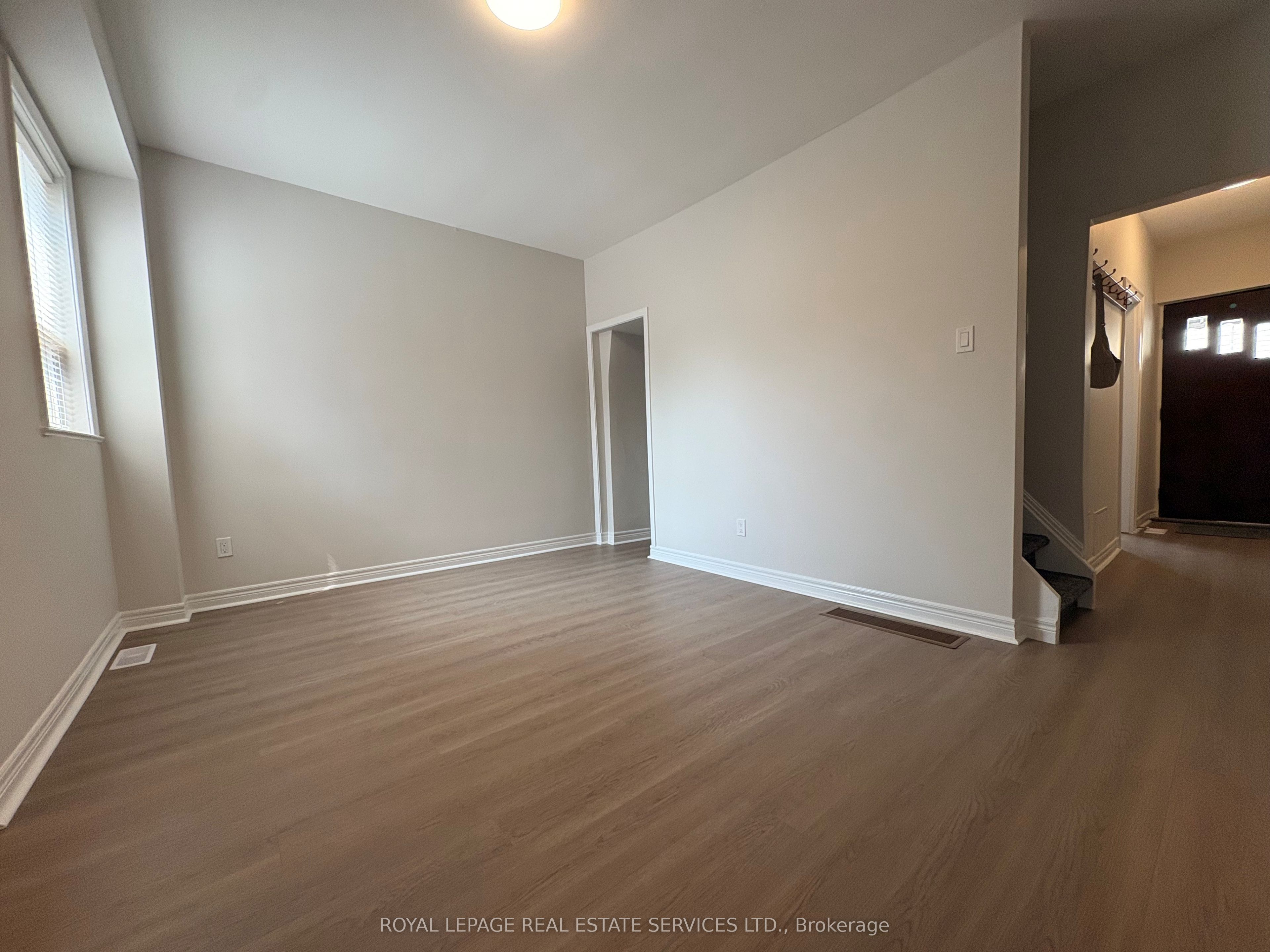 5 Henderson Avenue, Toronto, ON M6J 2B6 photo 3