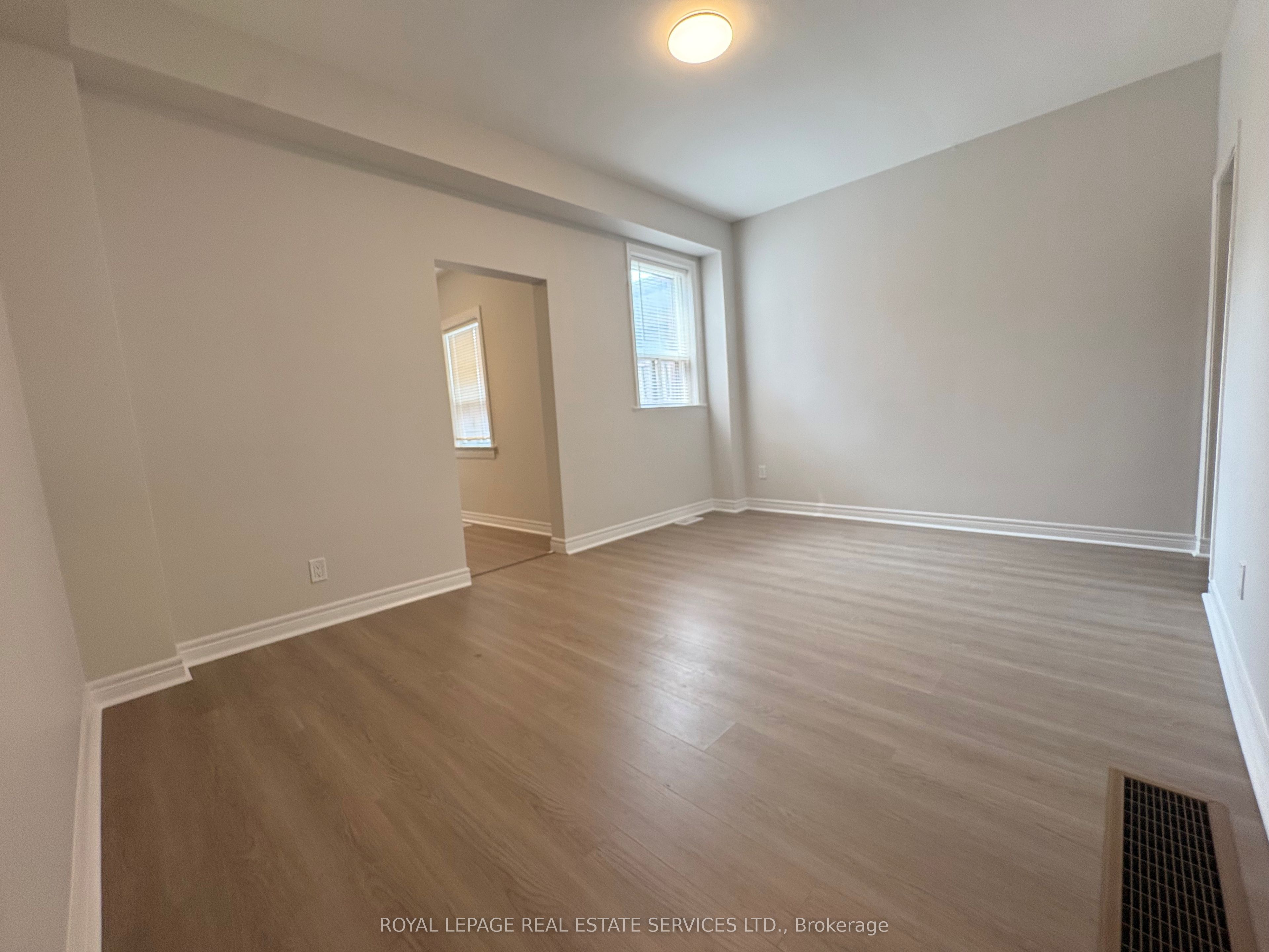 5 Henderson Avenue, Toronto, ON M6J 2B6 photo 4