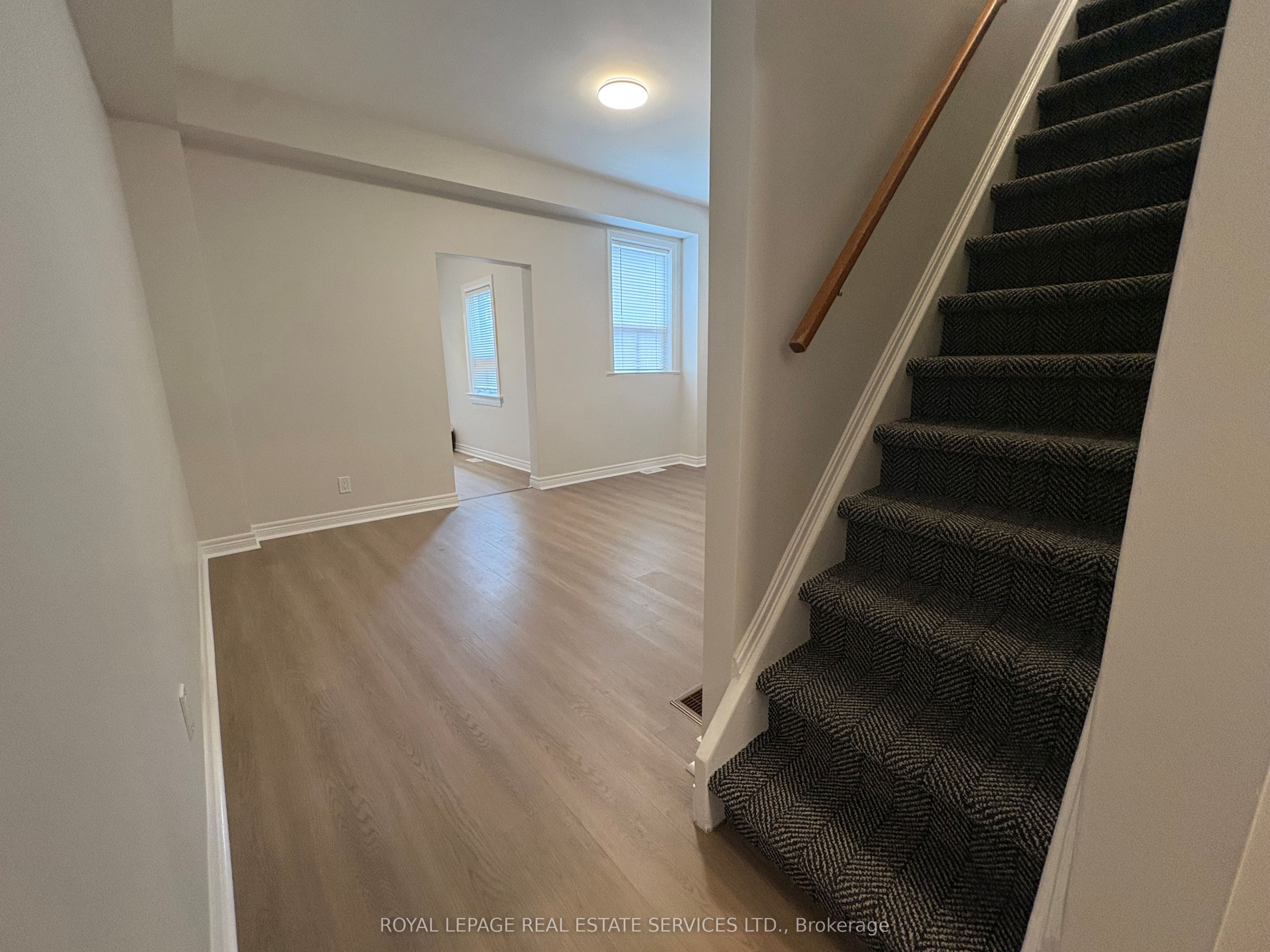 5 Henderson Avenue, Toronto, ON M6J 2B6 photo 5