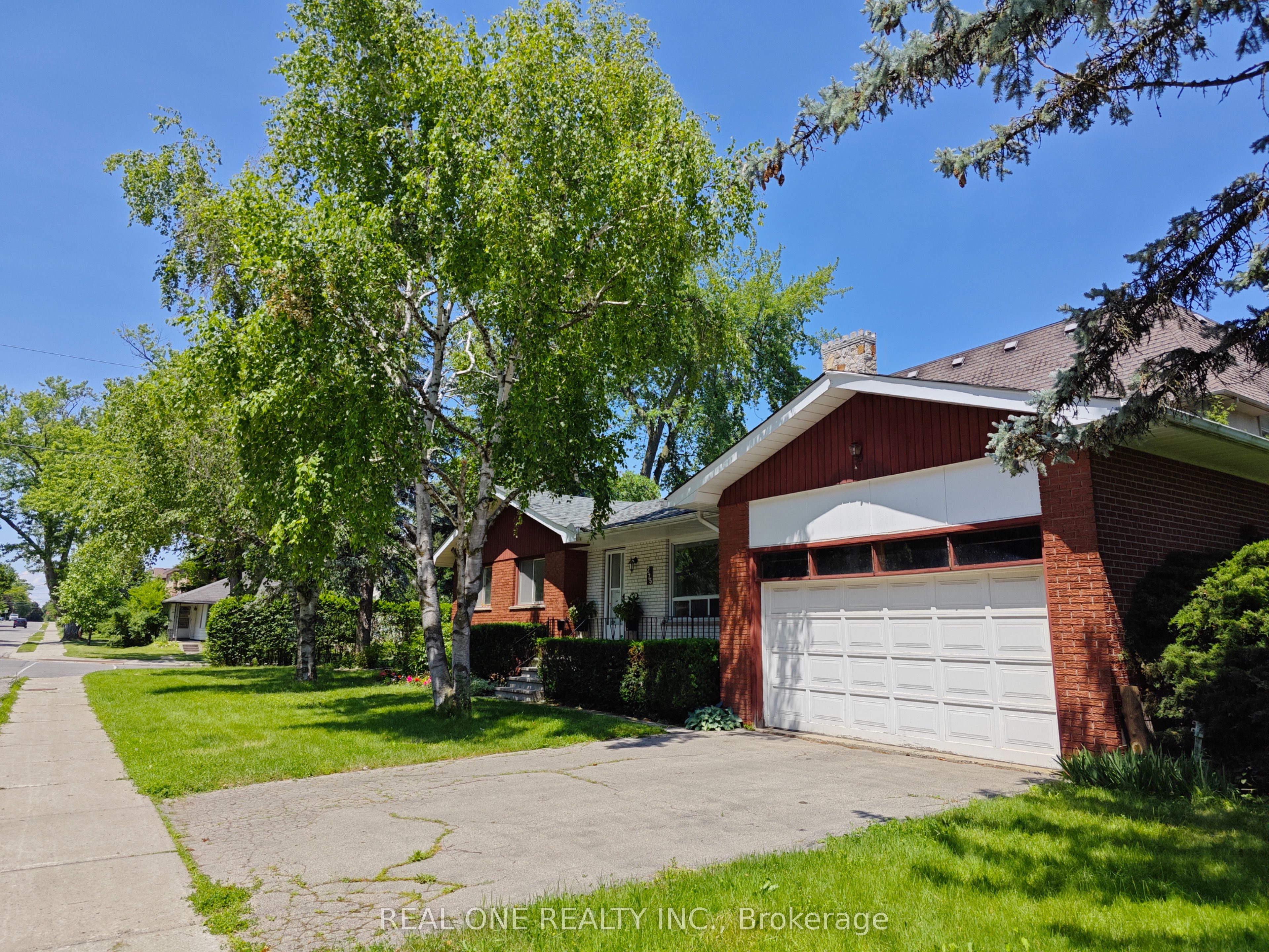 275 Parkview Avenue, Toronto, ON M2N 3Z3 photo 2
